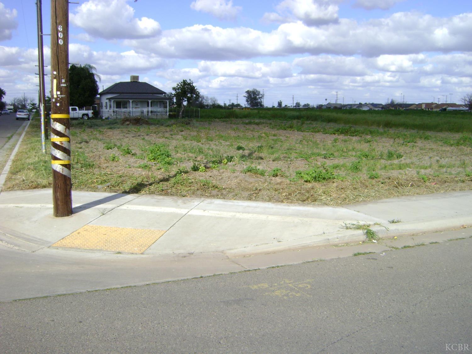 1766 North Ave, Corcoran, CA 93212