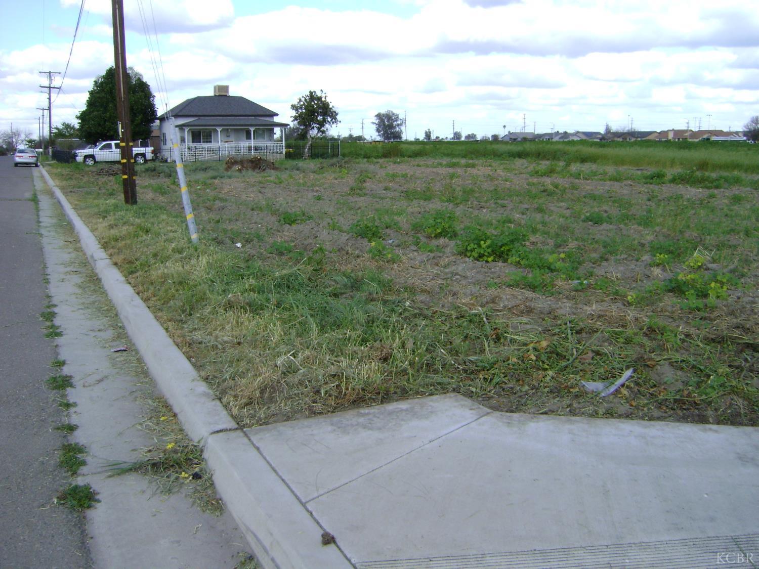 1766 North Ave, Corcoran, CA 93212