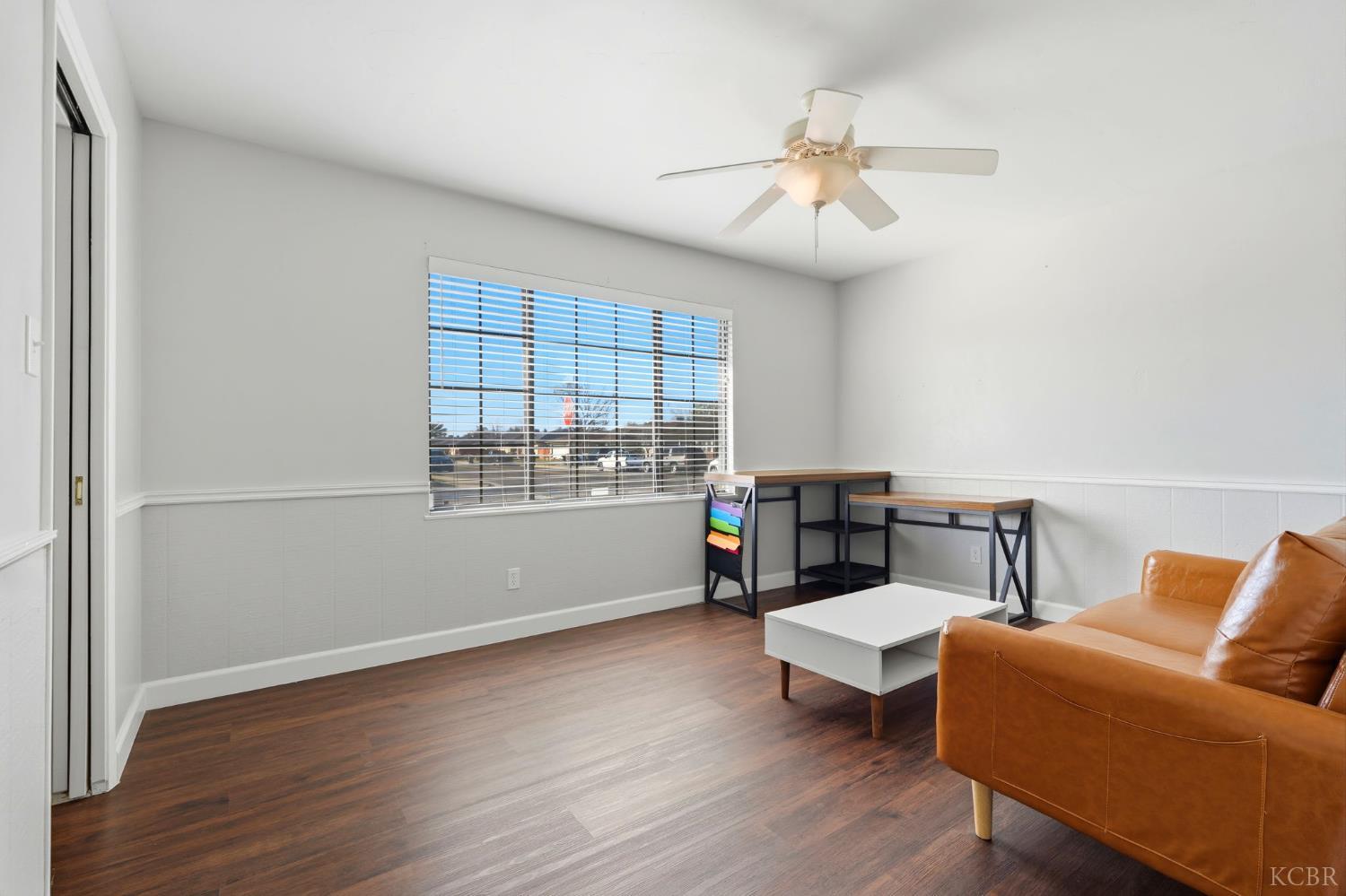 388 Timberline Ct, Hanford, CA 93230