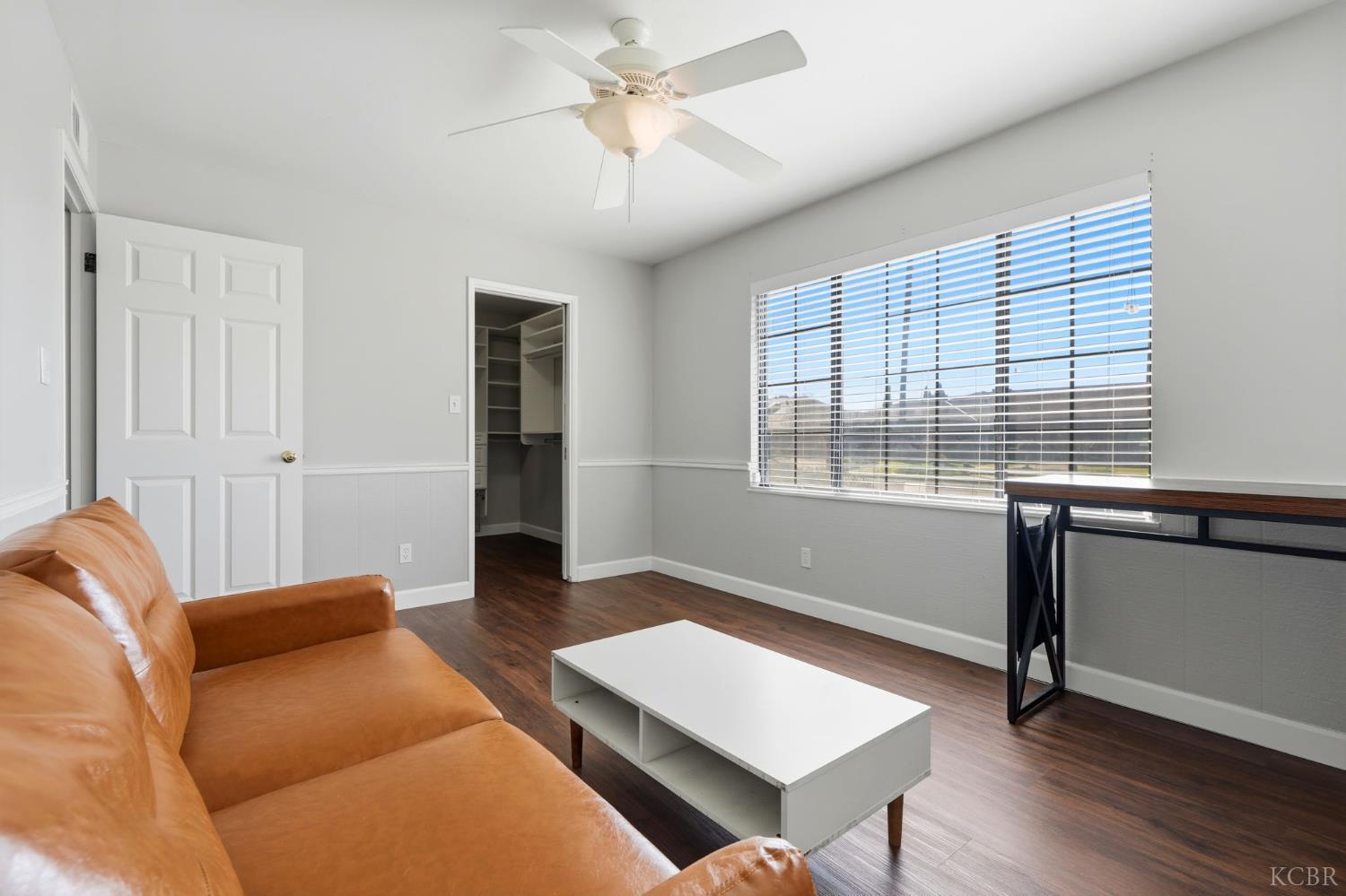 388 Timberline Ct, Hanford, CA 93230