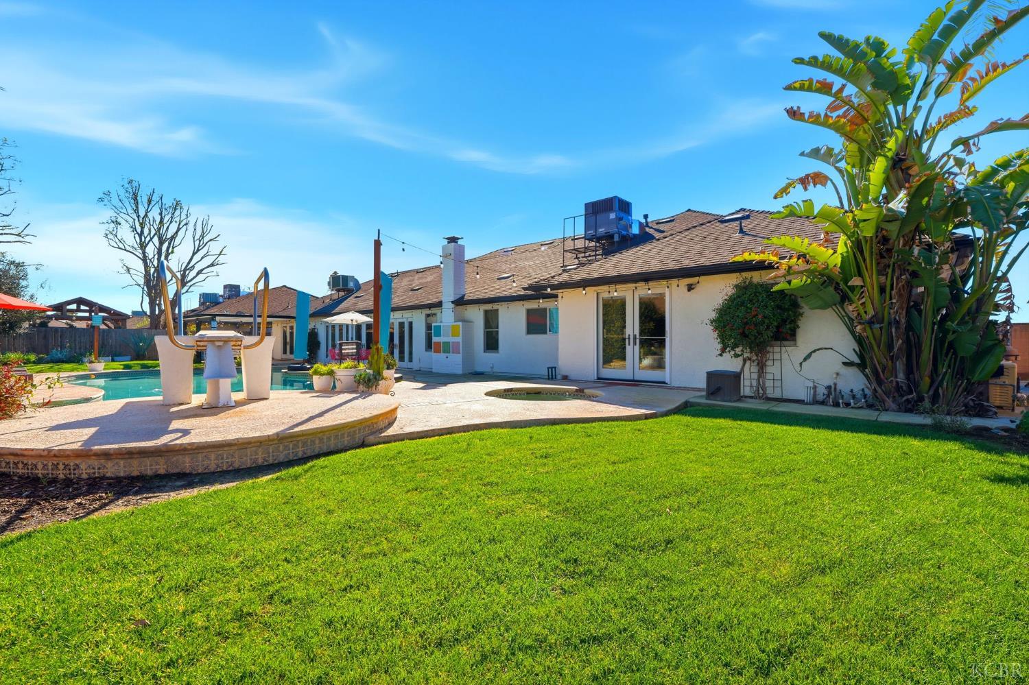 388 Timberline Ct, Hanford, CA 93230