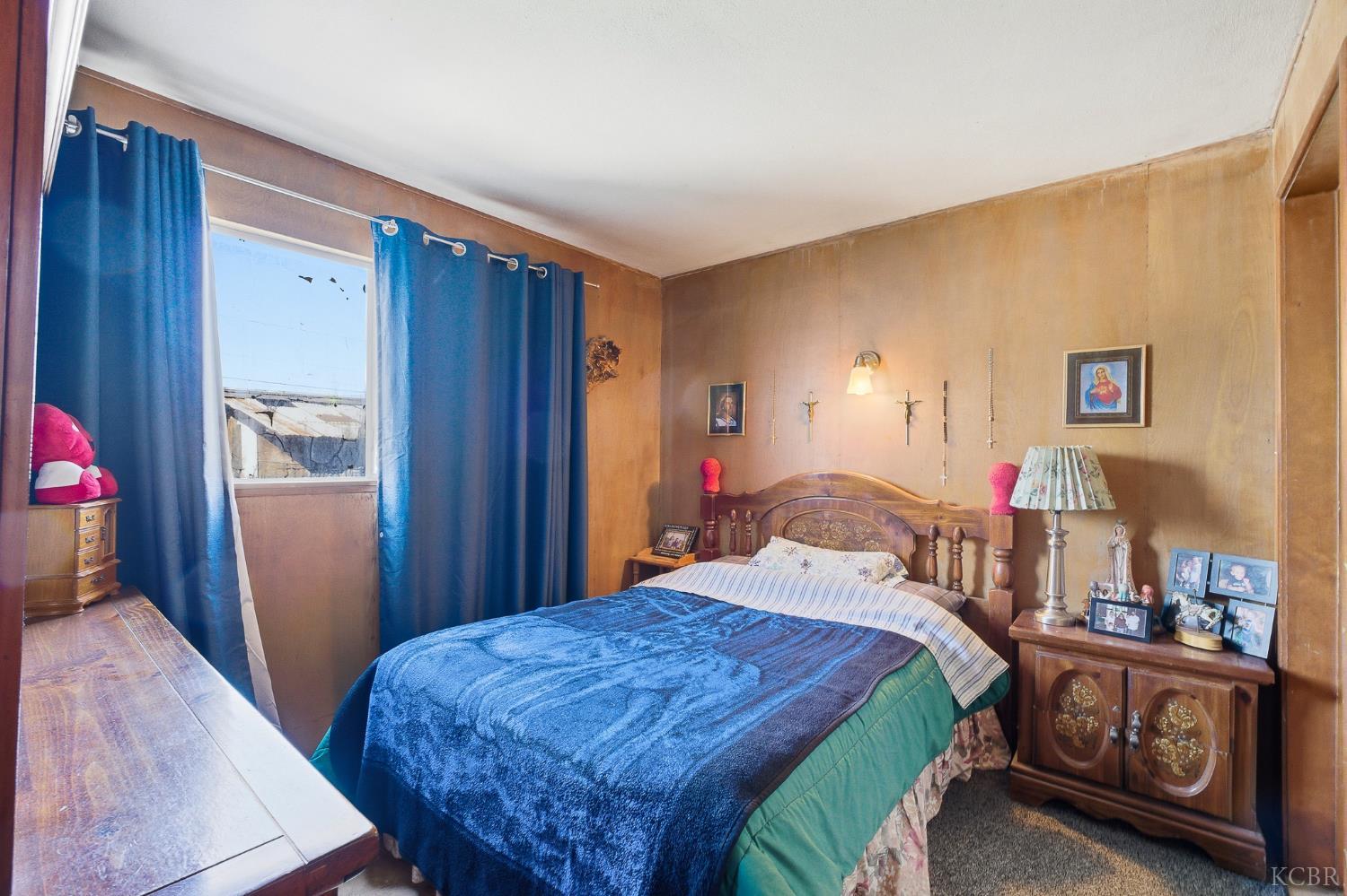 1810 Hardcastle Ave, Hanford, CA 93230