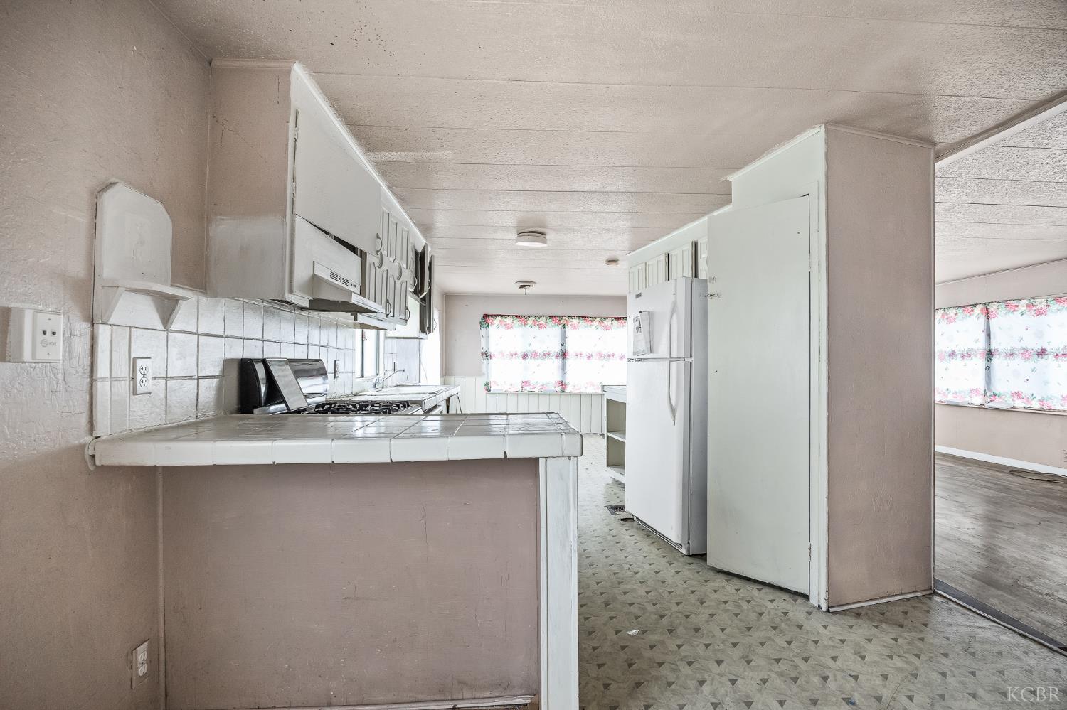 9631 Garden, Hanford, CA 93230