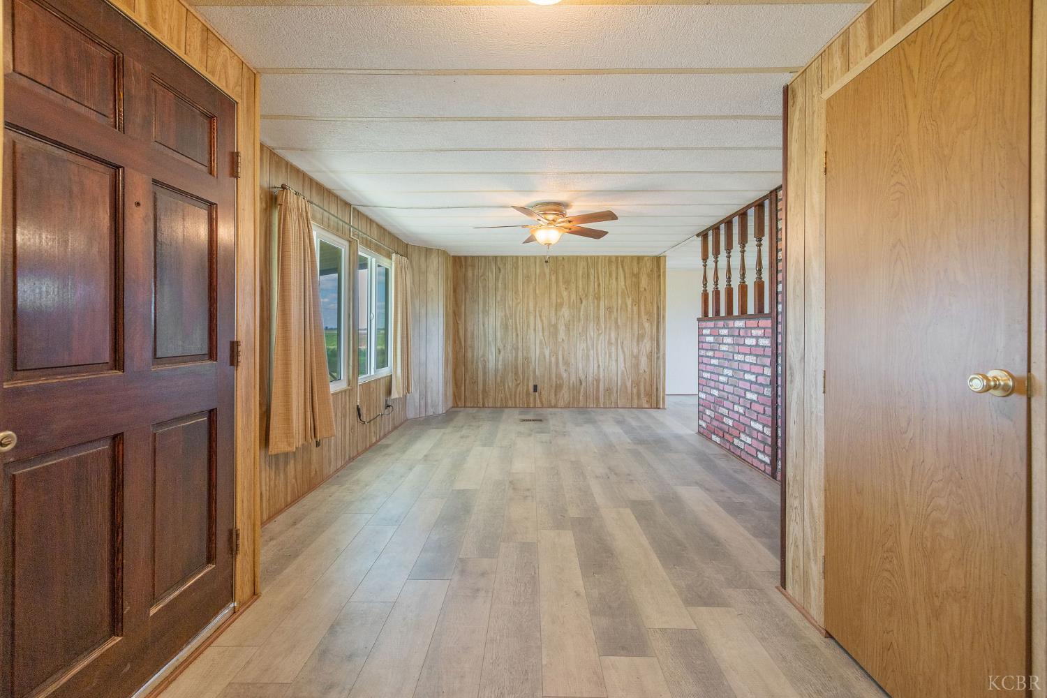 13941 9th Ave, Hanford, CA 93230