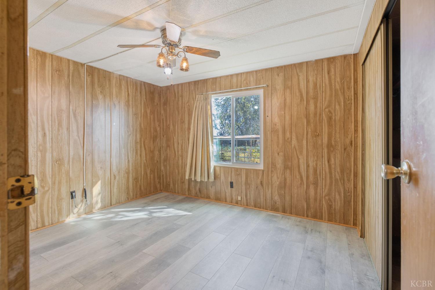 13941 9th Ave, Hanford, CA 93230