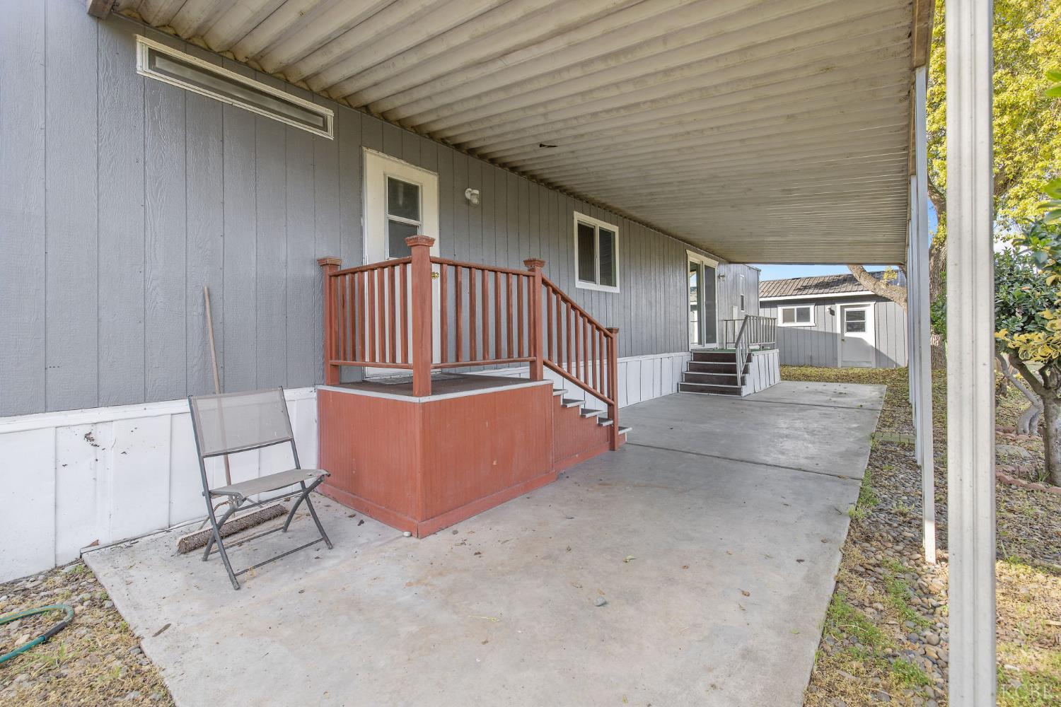 13941 9th Ave, Hanford, CA 93230