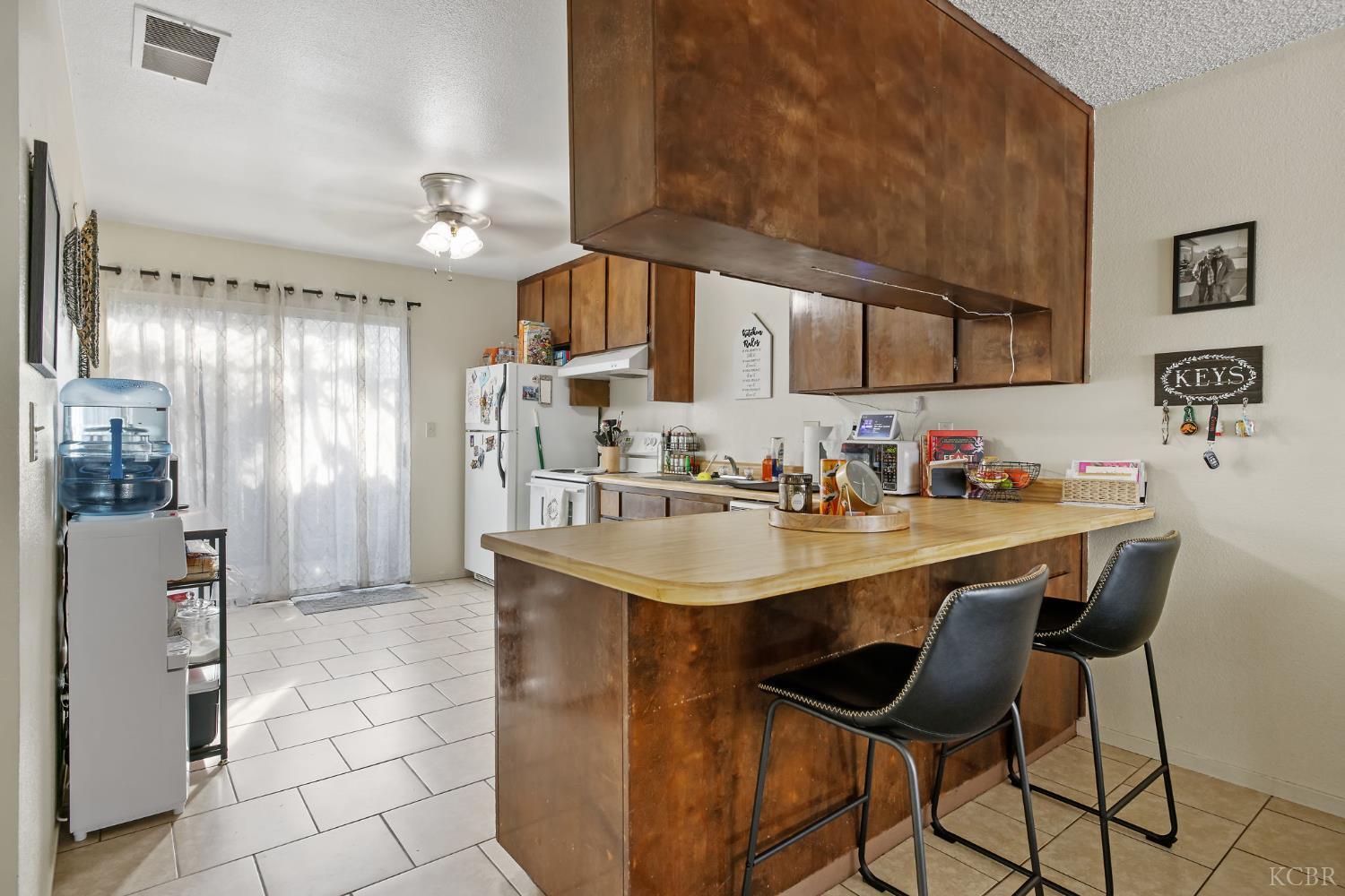 310 Center St, Hanford, CA 93230