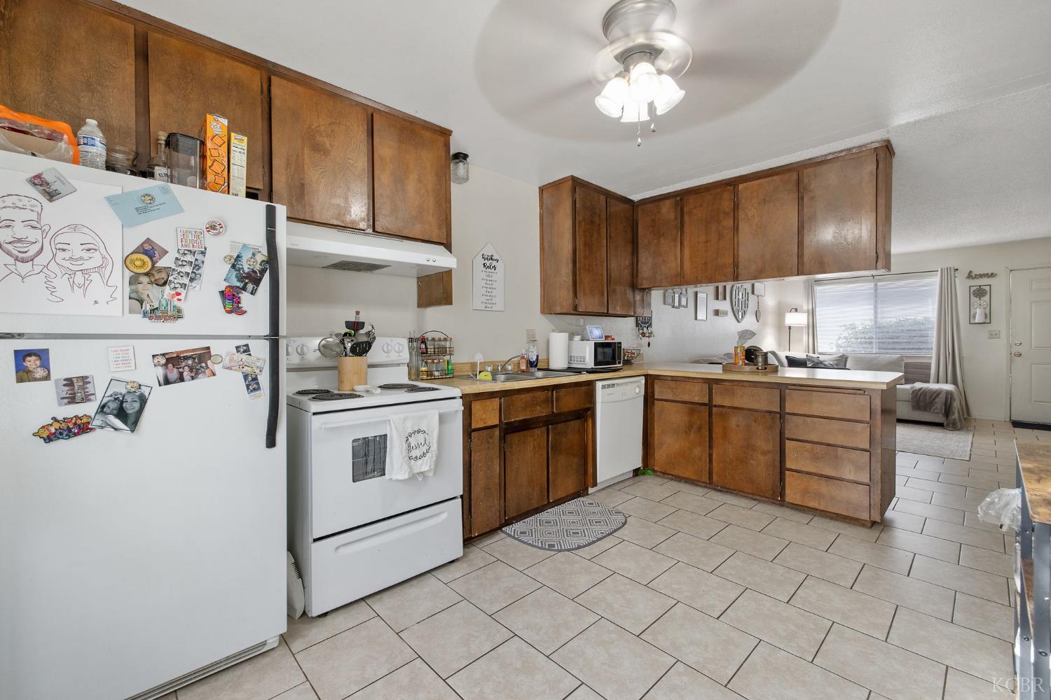 310 Center St, Hanford, CA 93230