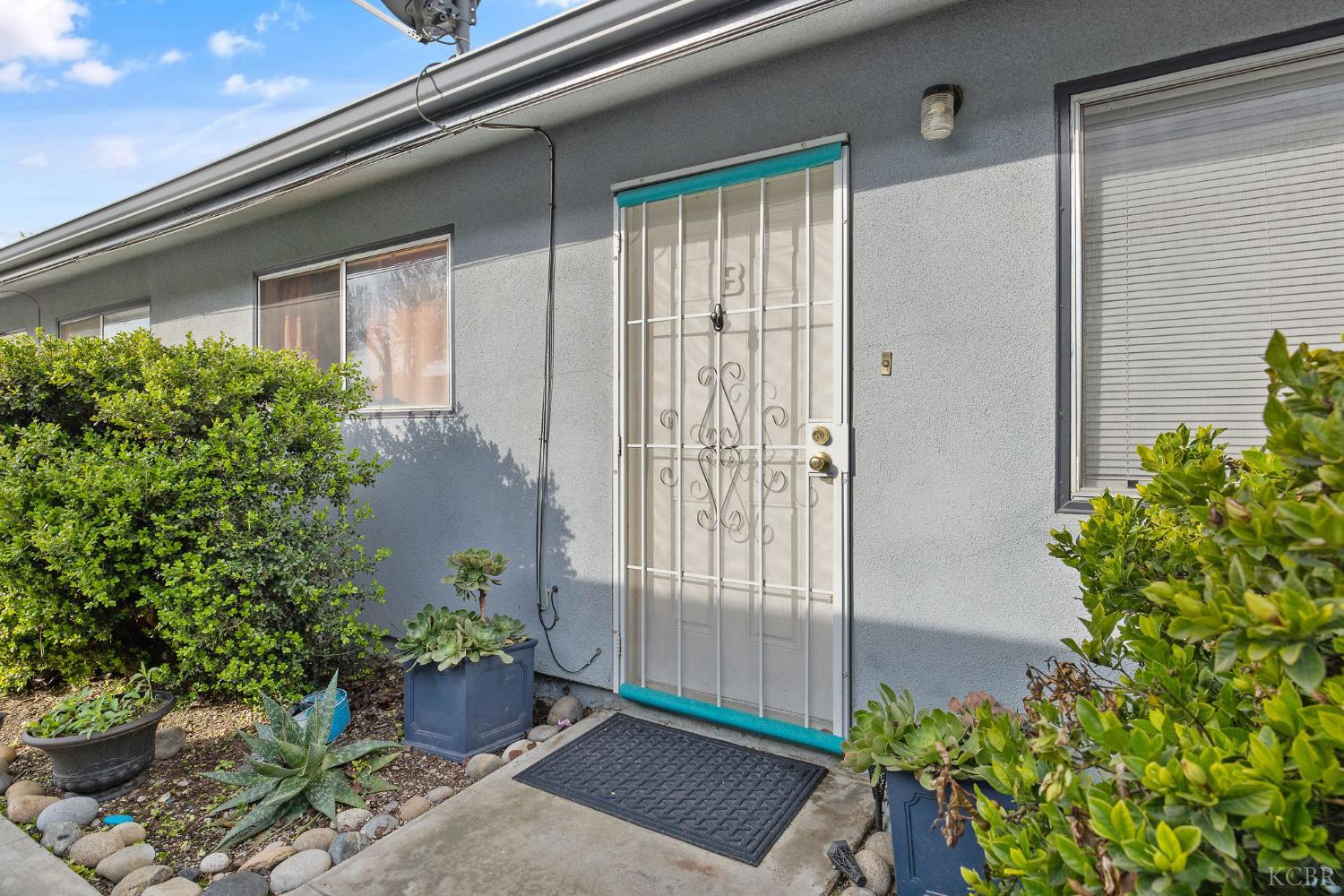 310 Center St, Hanford, CA 93230