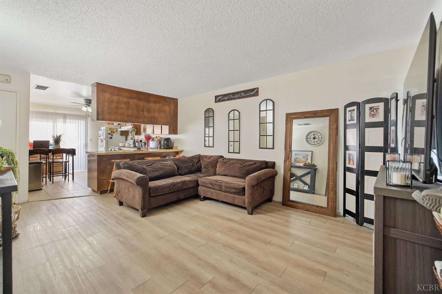 310 Center St, Hanford, CA 93230