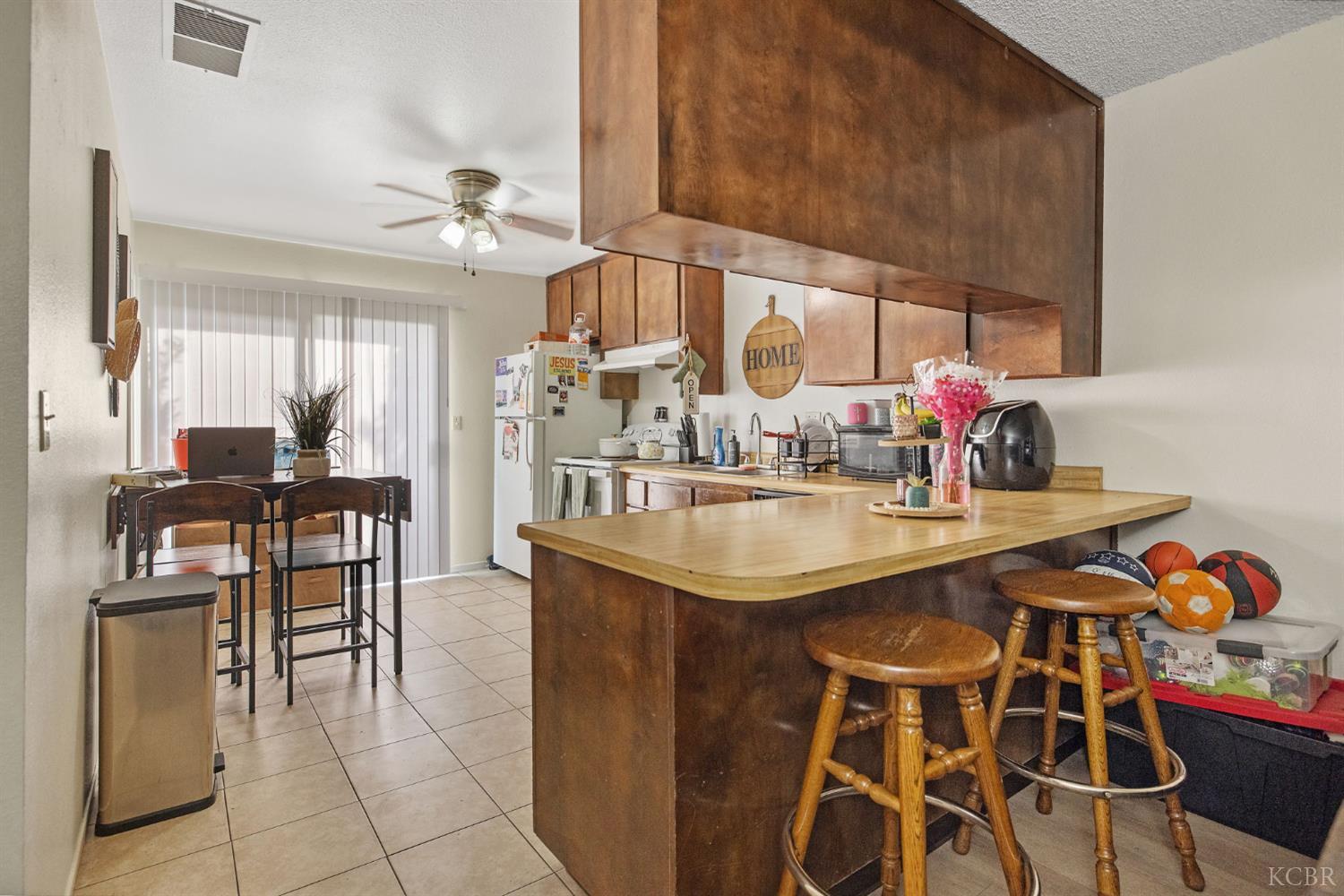 310 Center St, Hanford, CA 93230