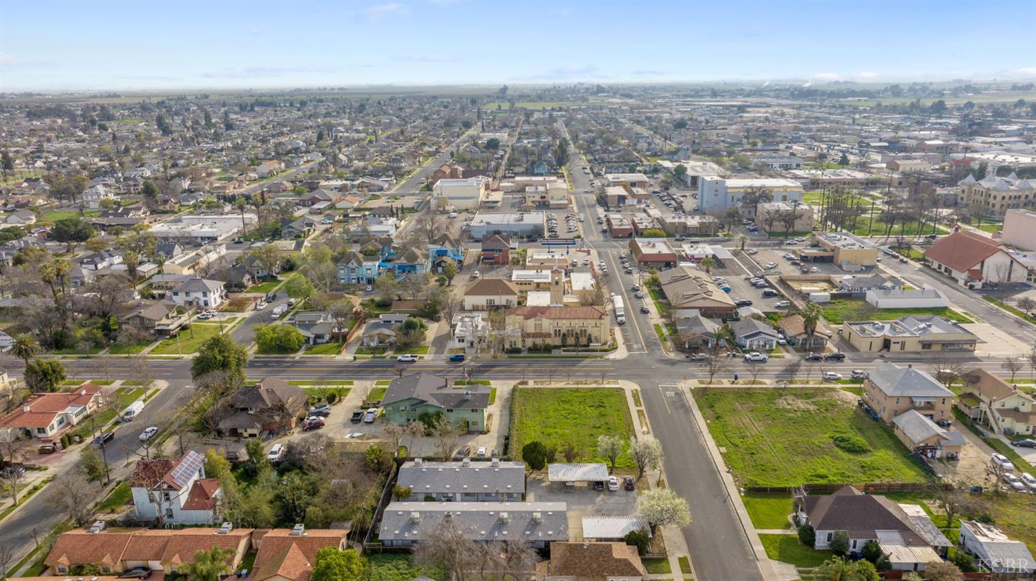 310 Center St, Hanford, CA 93230