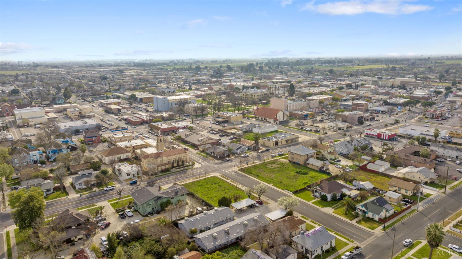 310 Center St, Hanford, CA 93230