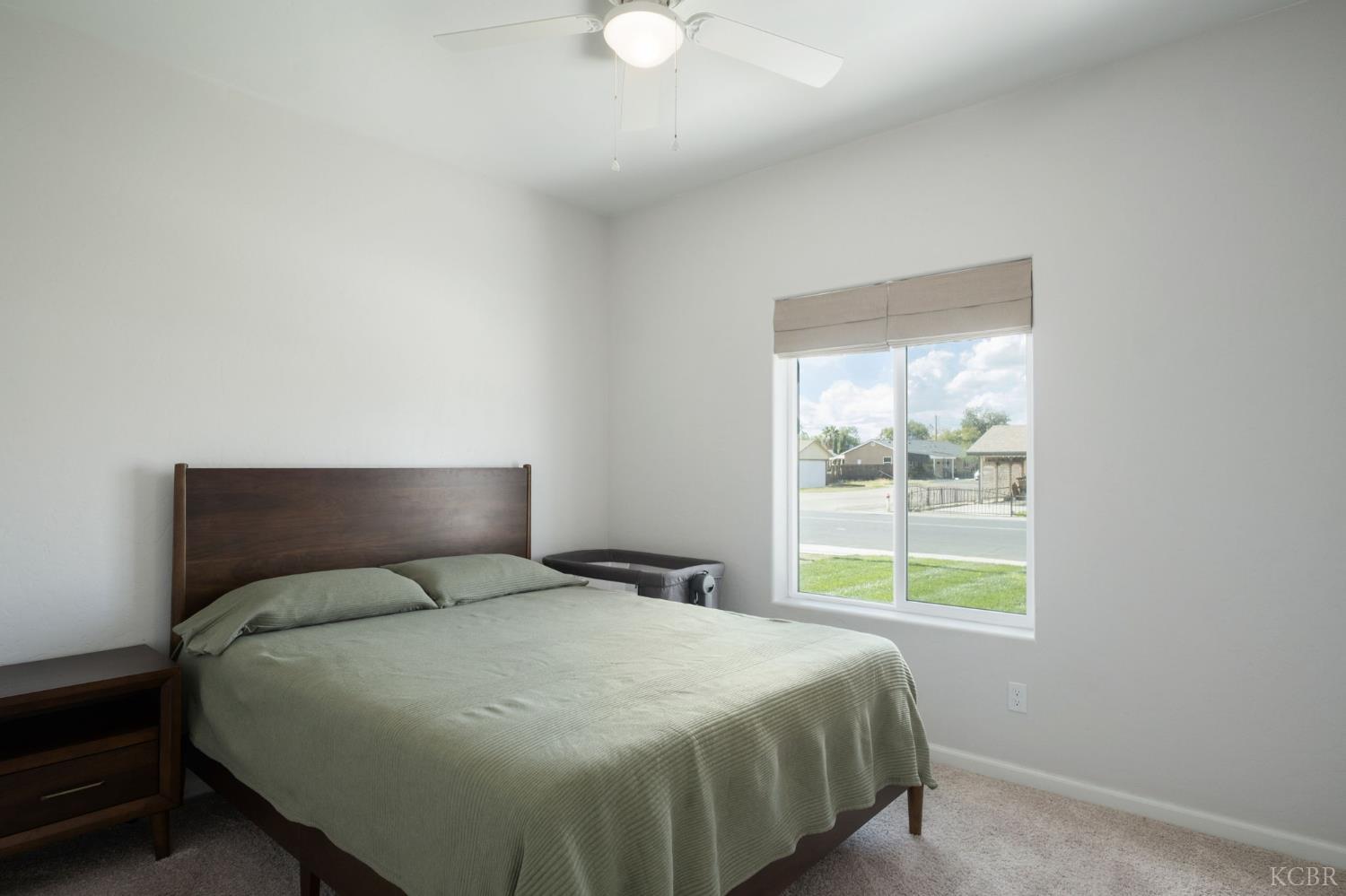 775 Kimball Ln, Hanford, CA 93230