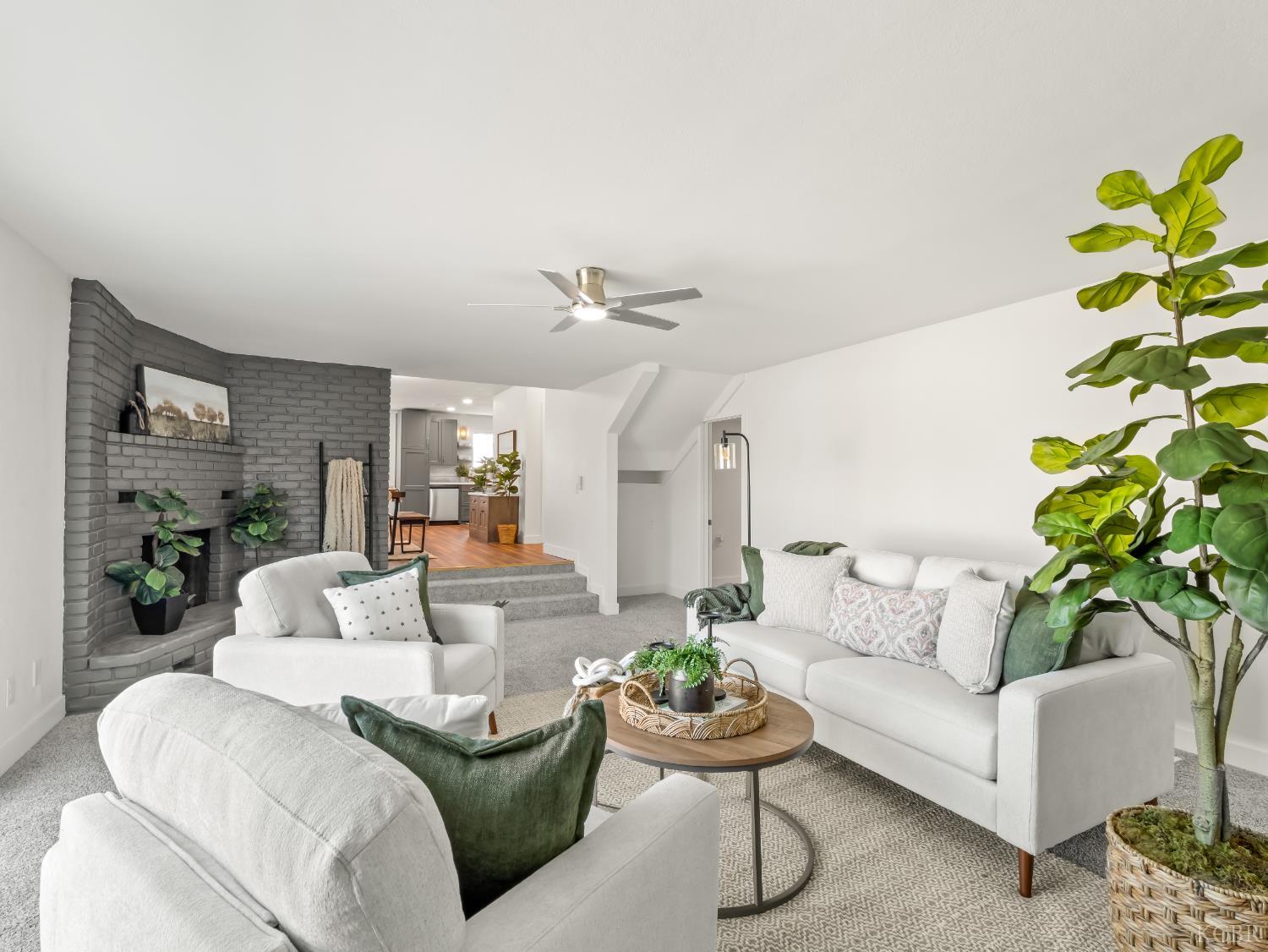 4785 E Washington Ave, Fresno, CA 93702