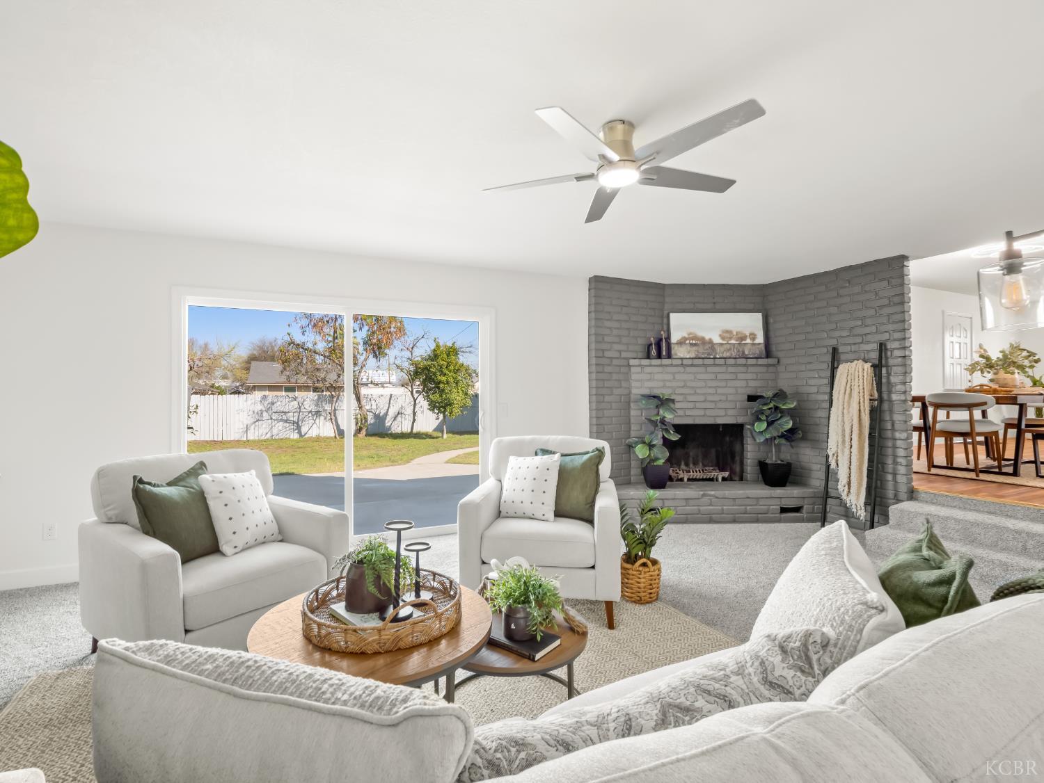 4785 E Washington Ave, Fresno, CA 93702