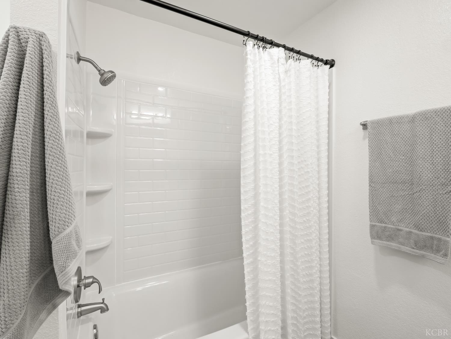 4785 E Washington Ave, Fresno, CA 93702