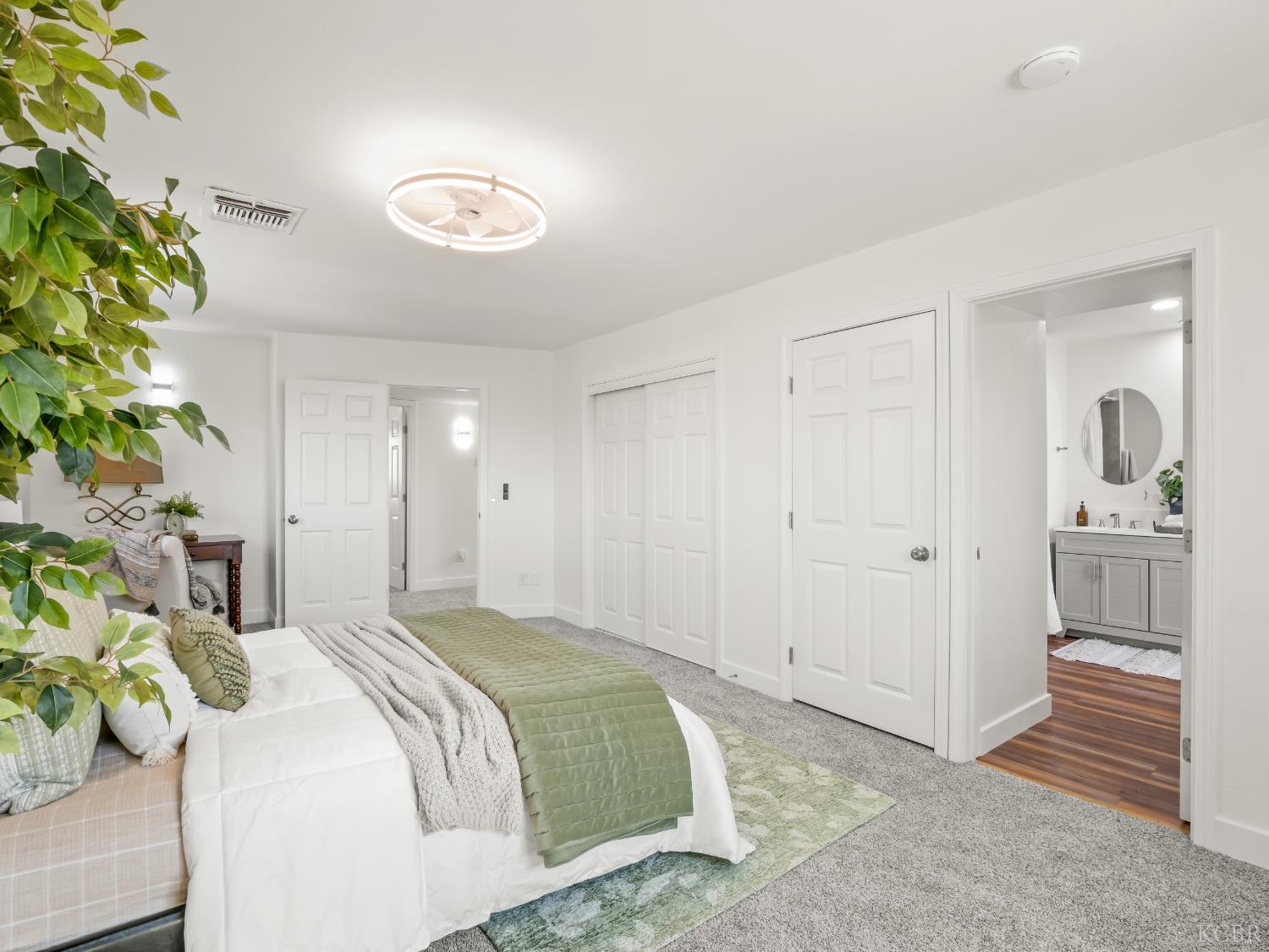 4785 E Washington Ave, Fresno, CA 93702