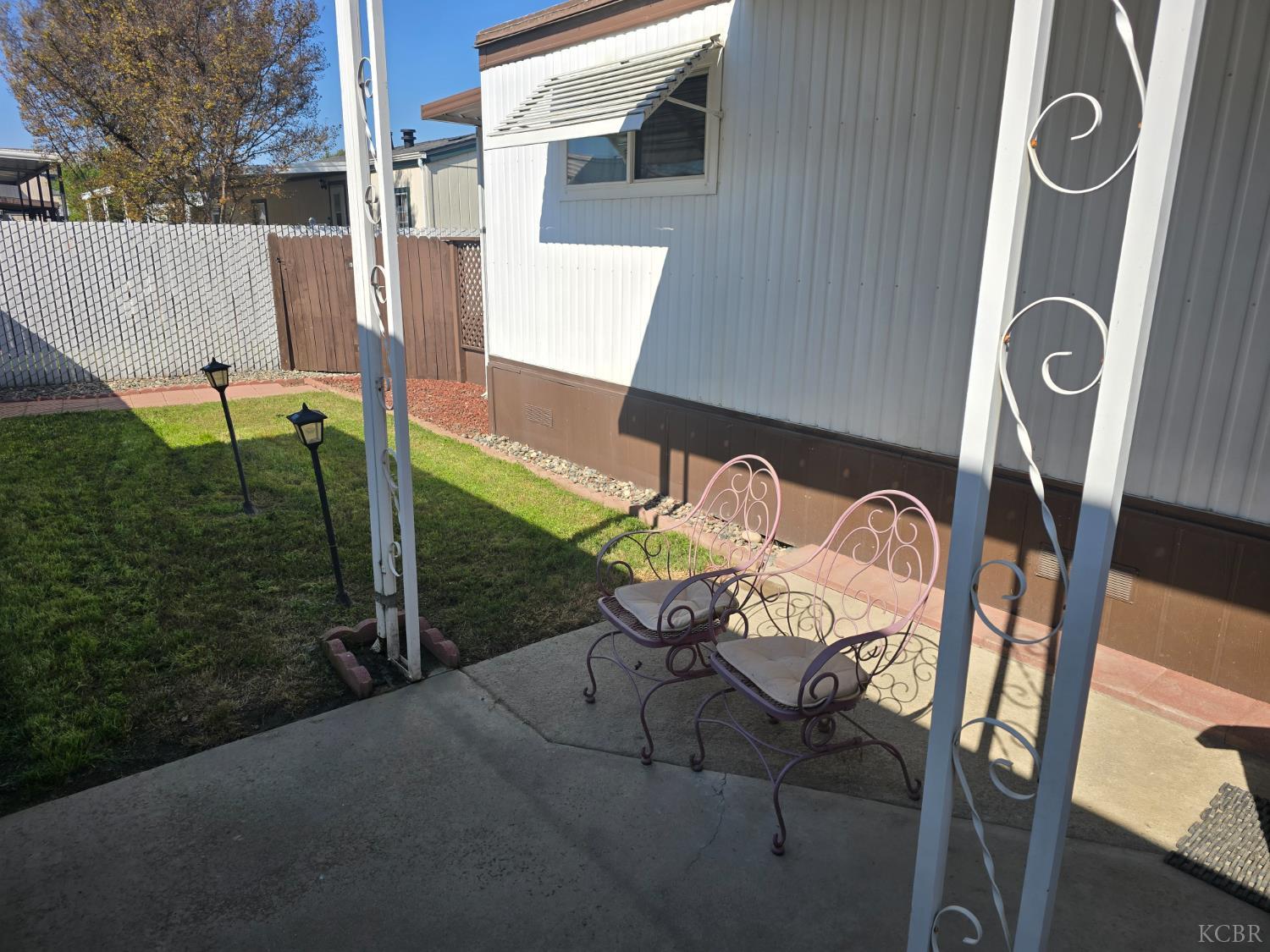 1255 W Grangeville SP 76 Blvd, Hanford, CA 93230