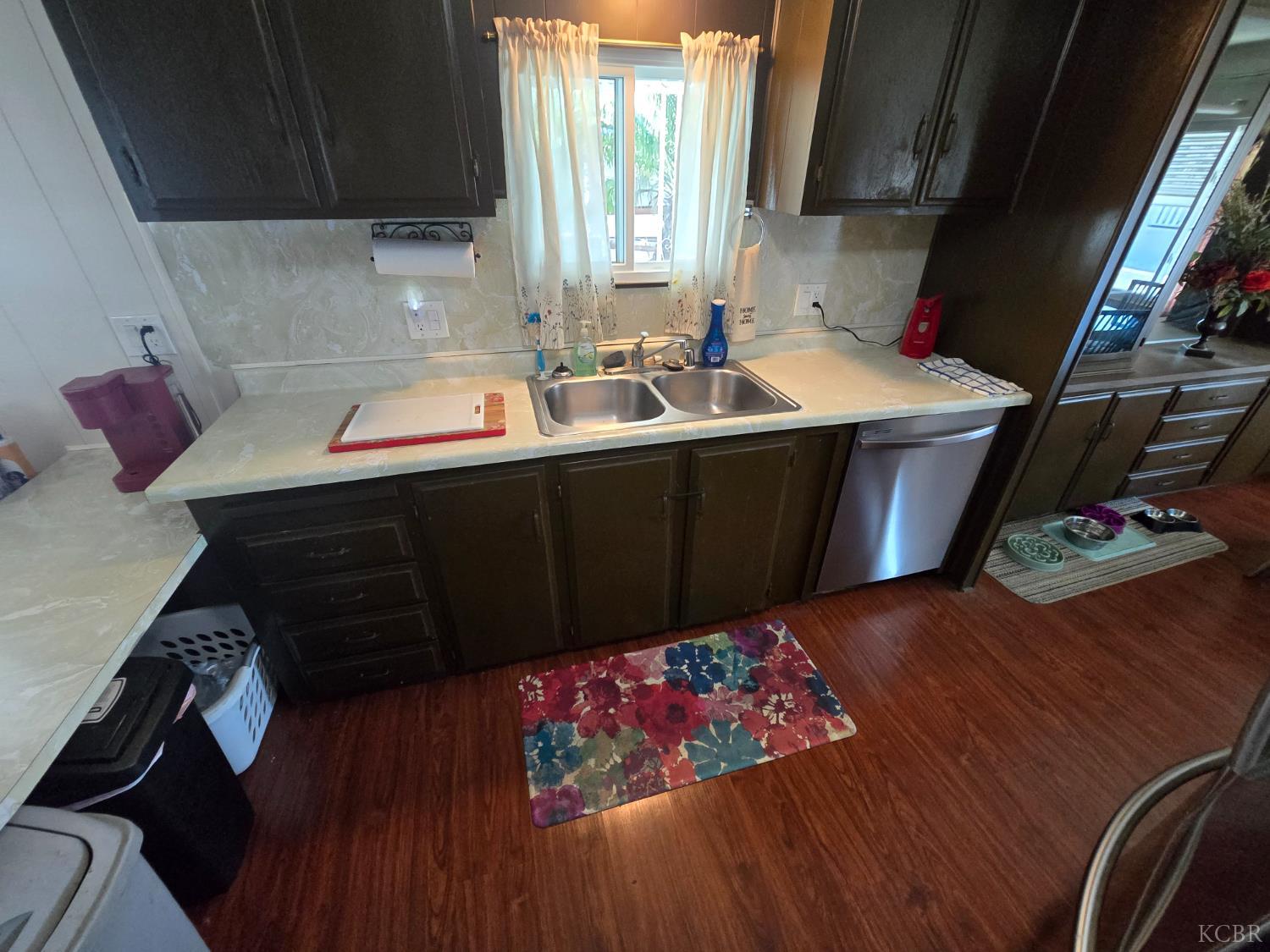 1255 W Grangeville SP 76 Blvd, Hanford, CA 93230