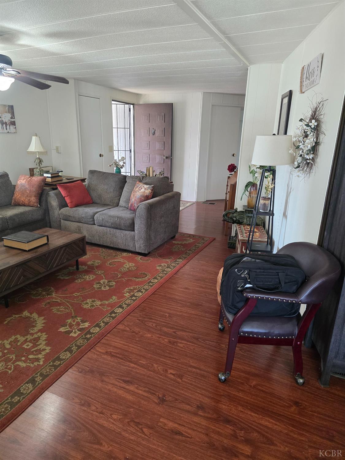 1255 W Grangeville SP 76 Blvd, Hanford, CA 93230