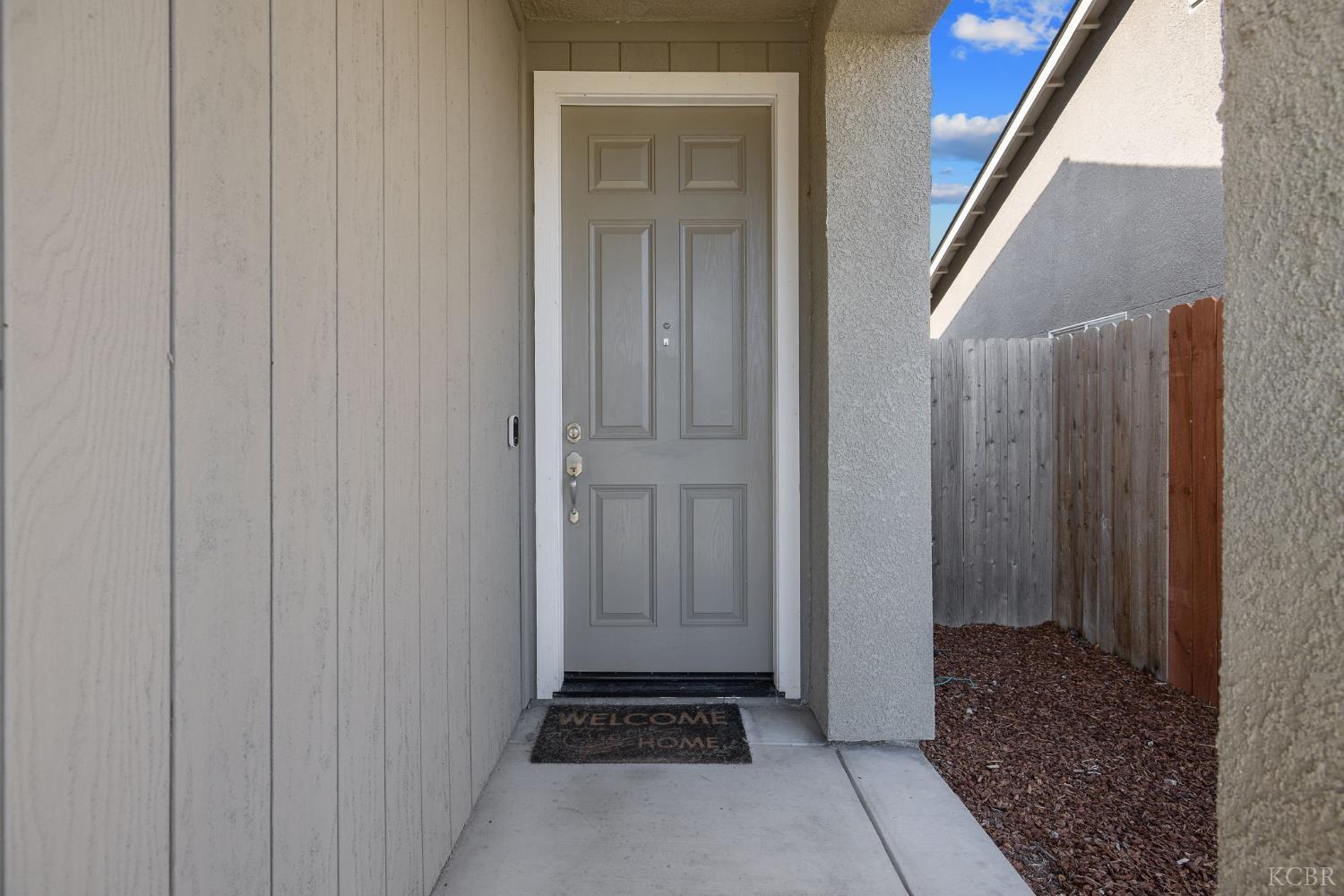 13756 Alyssum Way, Armona, CA 93202