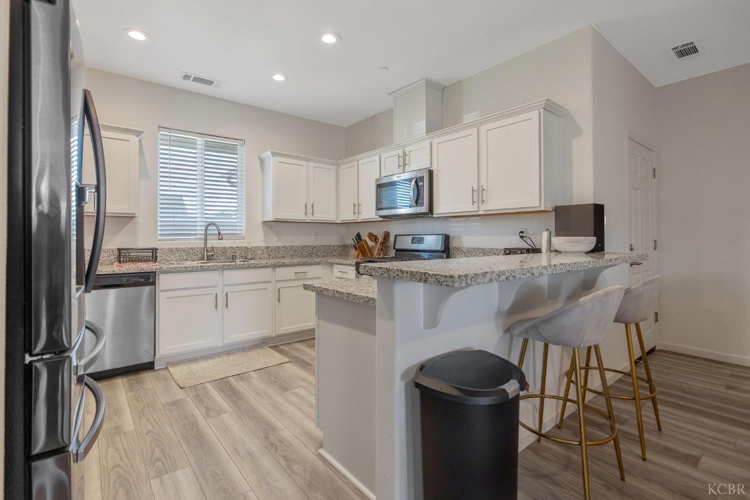 13756 Alyssum Way, Armona, CA 93202