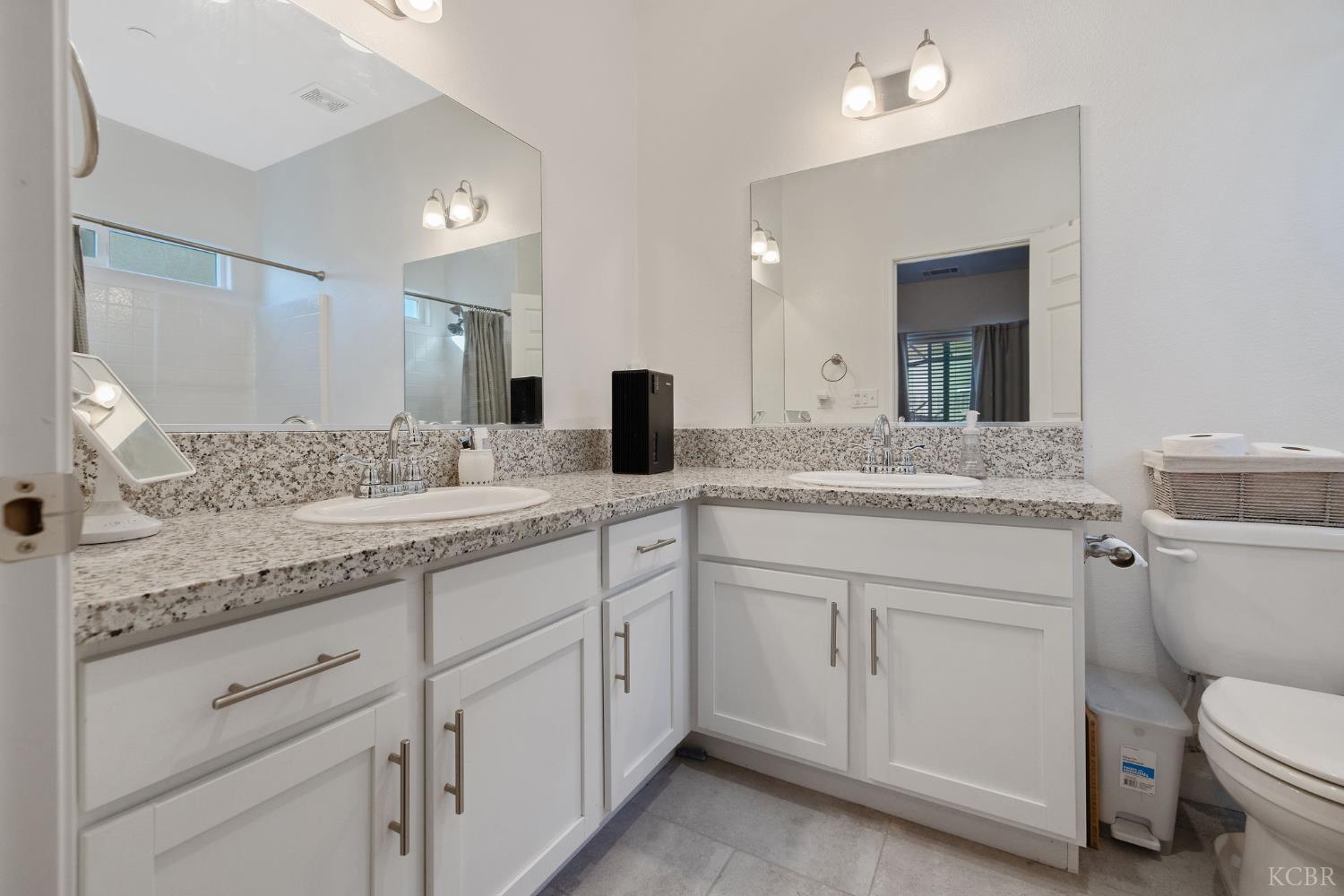 13756 Alyssum Way, Armona, CA 93202