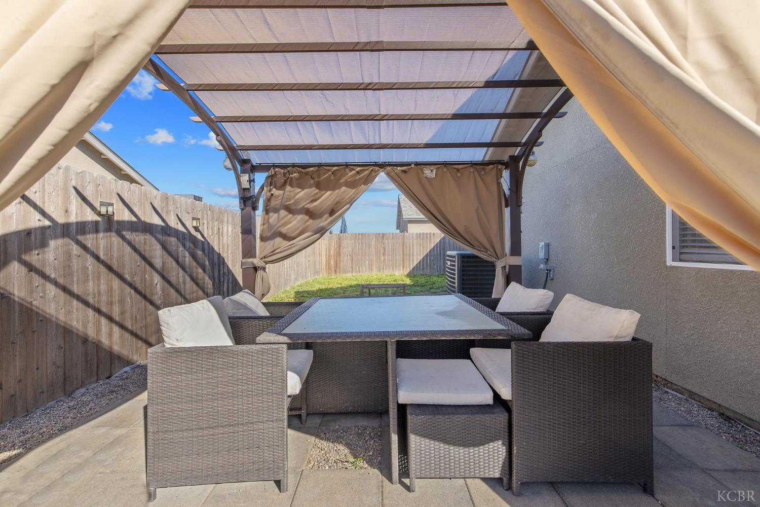 13756 Alyssum Way, Armona, CA 93202