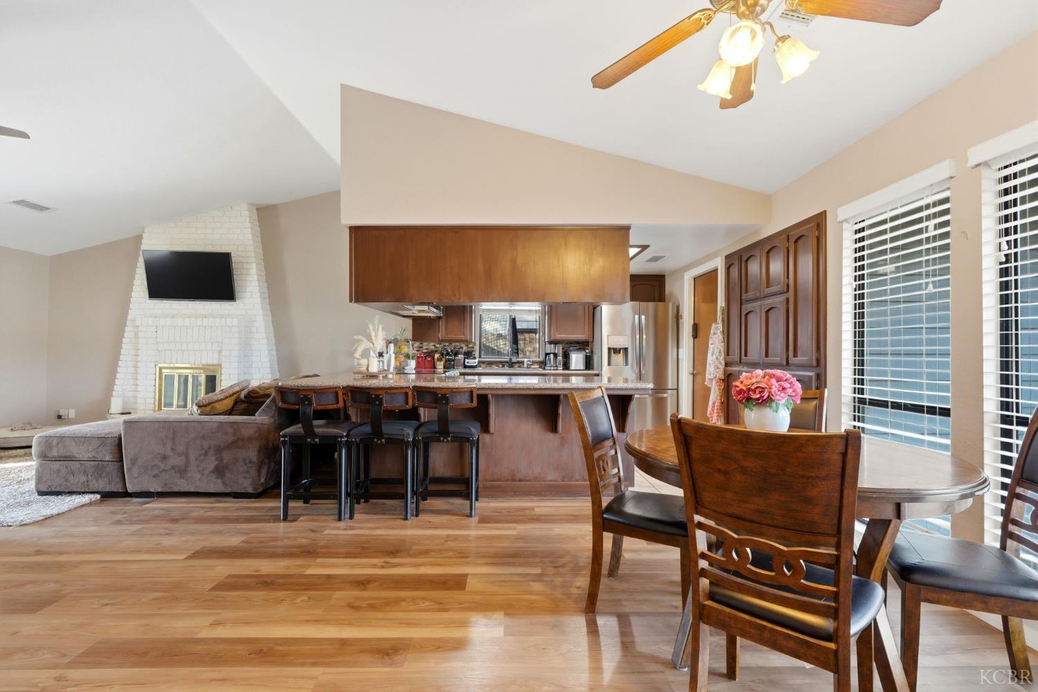 2202 Zion Way, Hanford, CA 93230