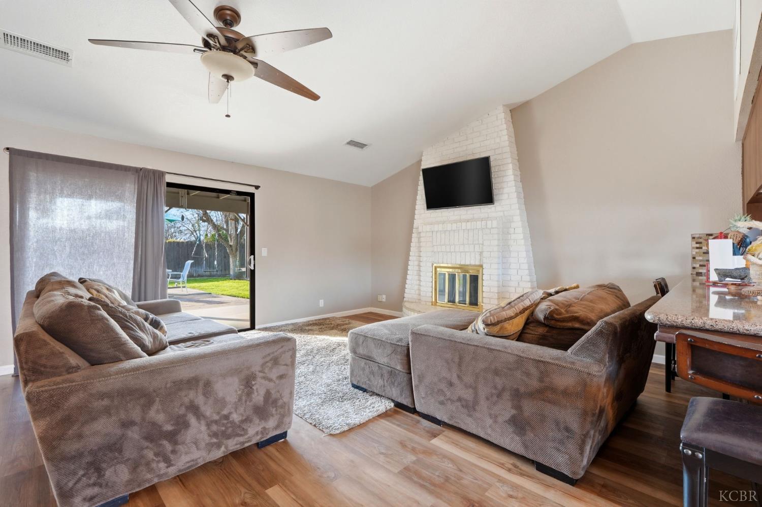 2202 Zion Way, Hanford, CA 93230