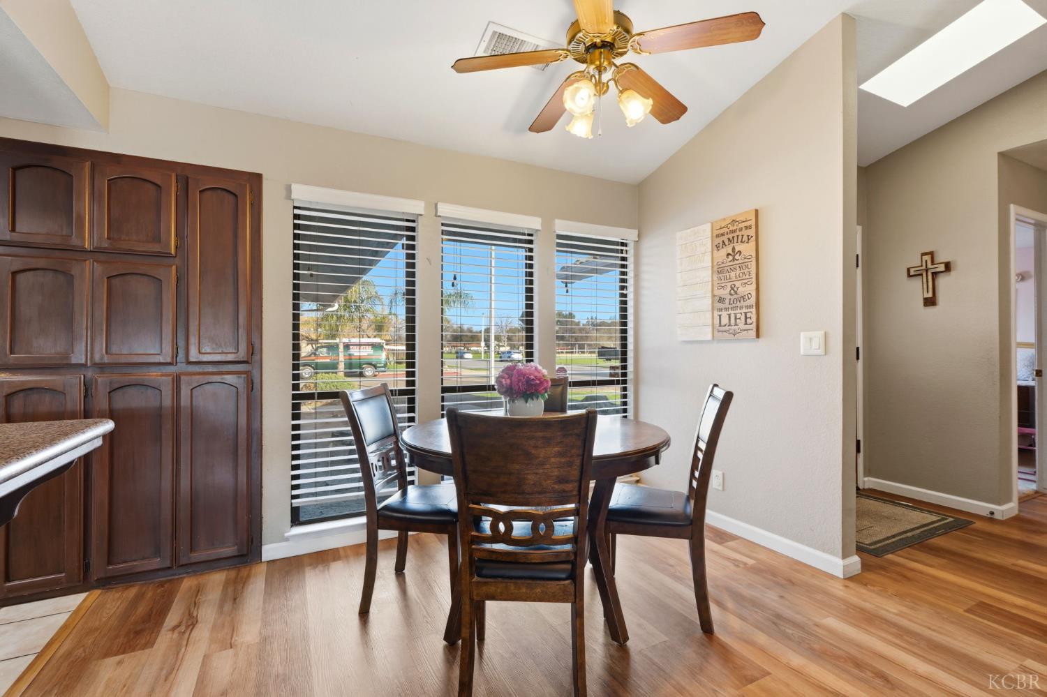 2202 Zion Way, Hanford, CA 93230