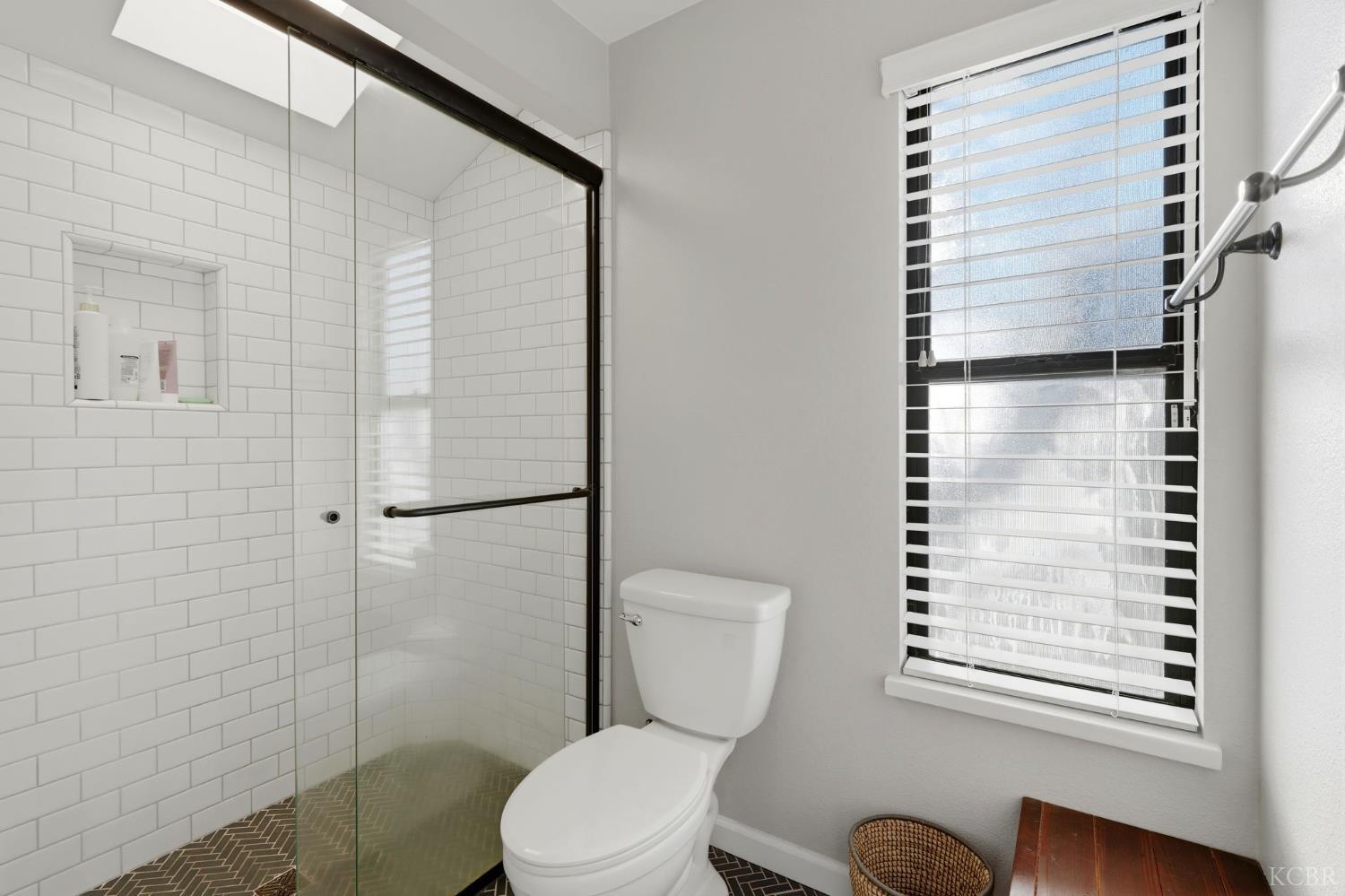 2202 Zion Way, Hanford, CA 93230