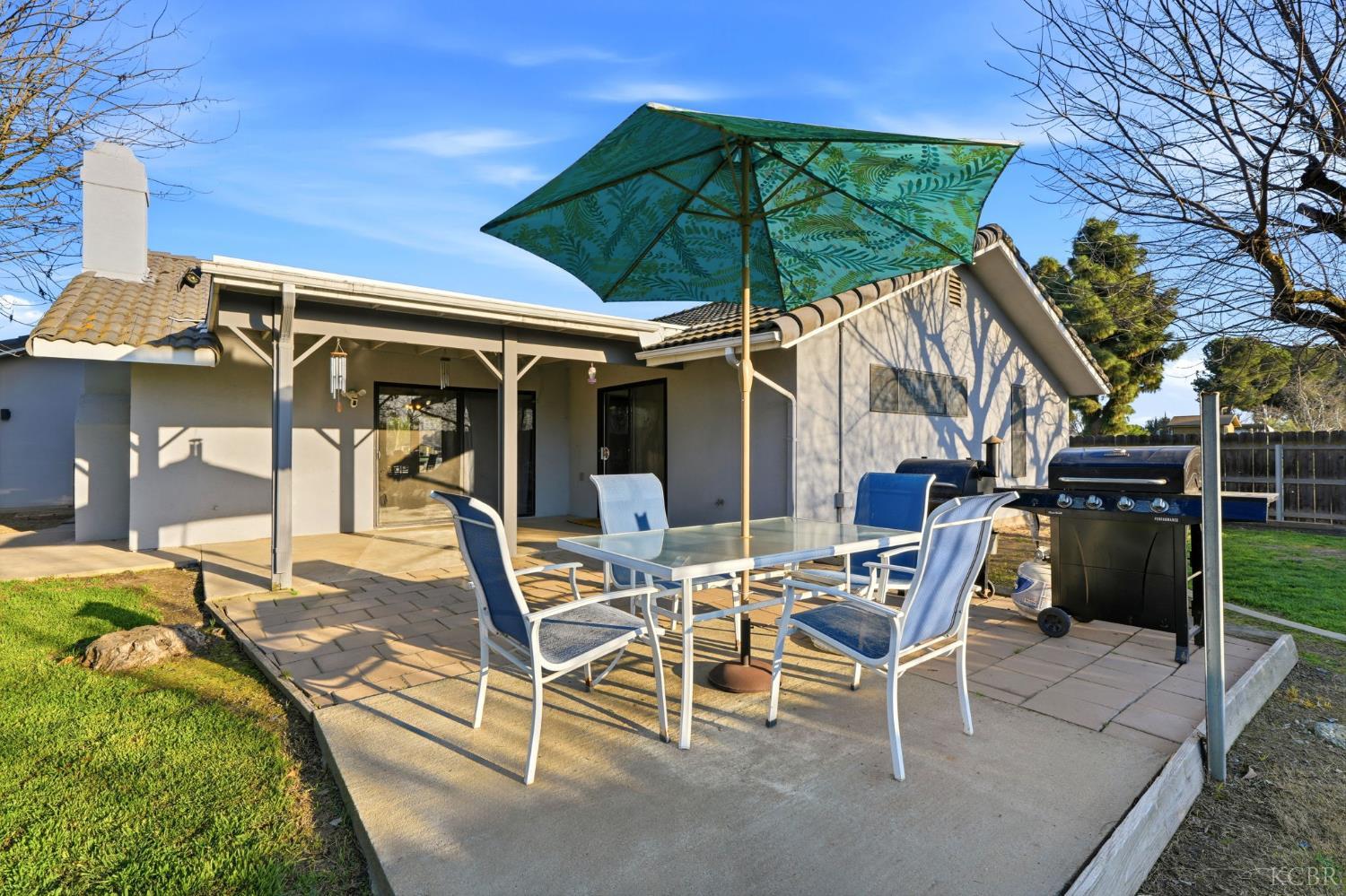 2202 Zion Way, Hanford, CA 93230