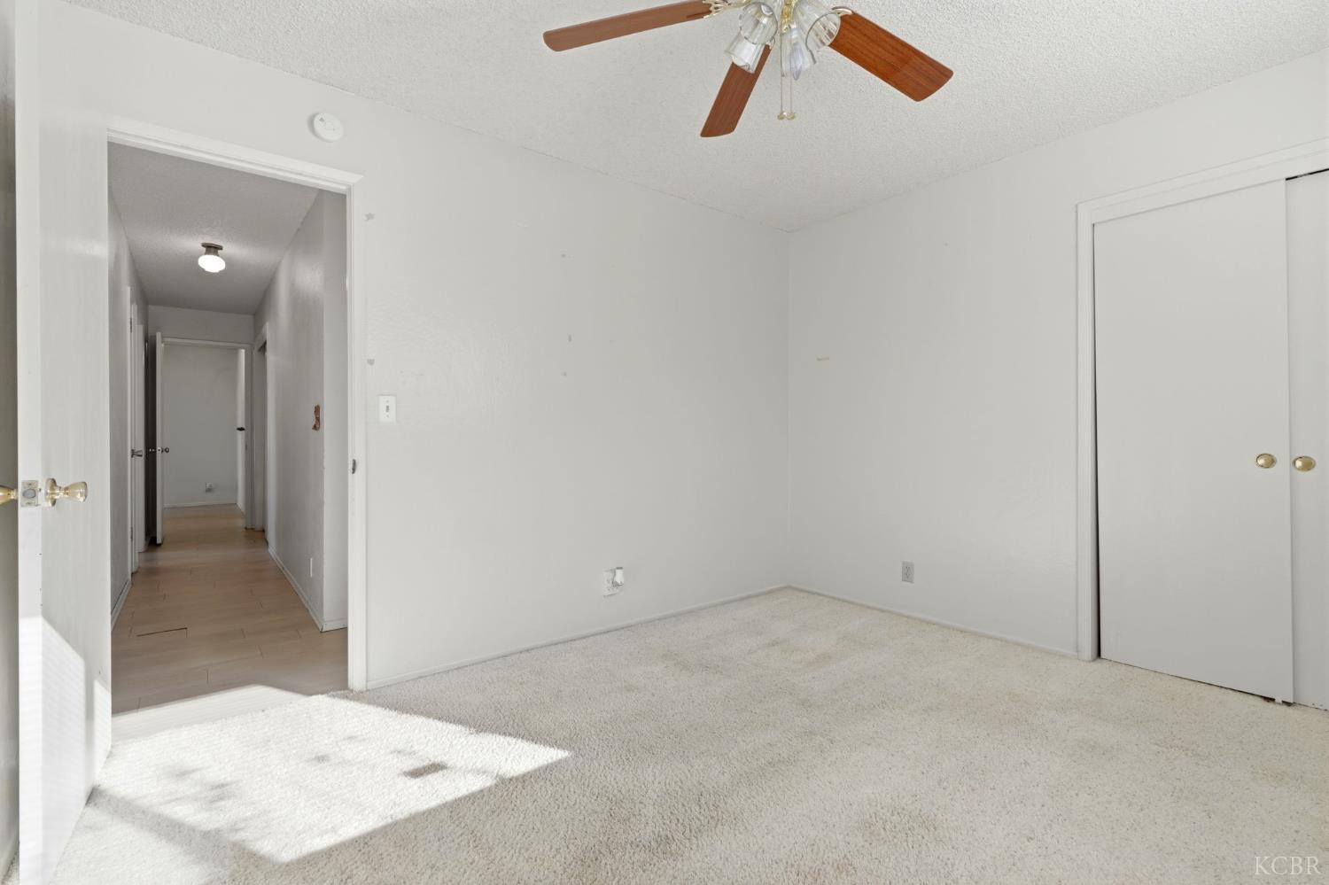 831 Redwood Ln, Lemoore, CA 93245