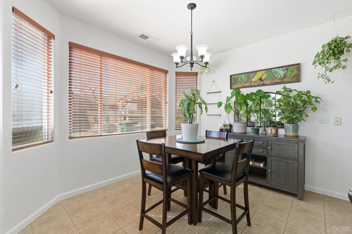 2235 Charlie Chambers Dr, Hanford, CA 93444