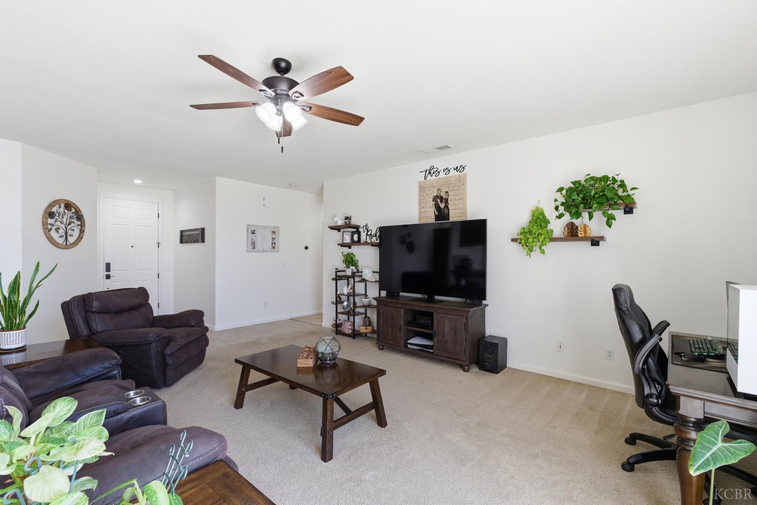 2235 Charlie Chambers Dr, Hanford, CA 93444