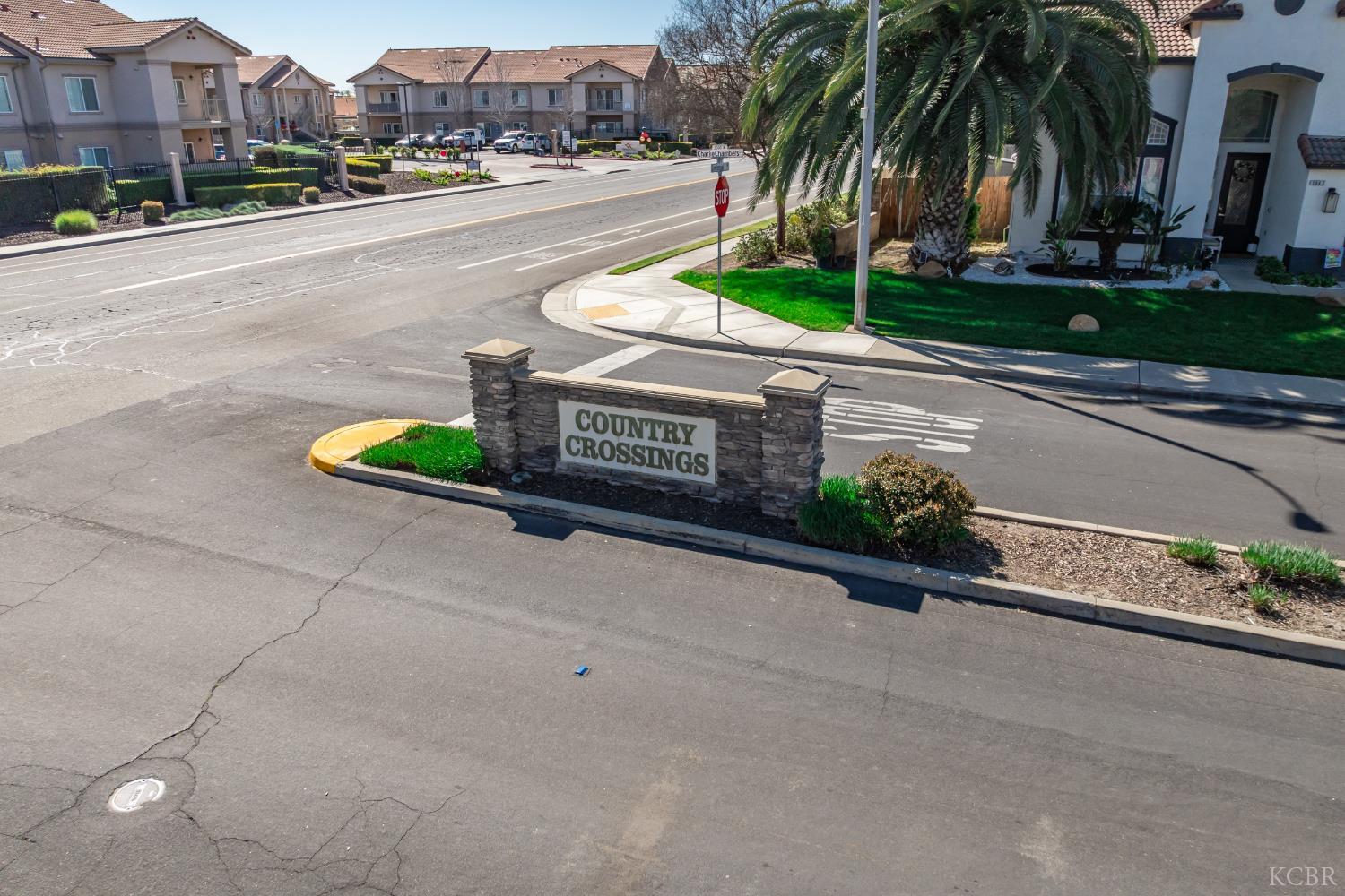 2235 Charlie Chambers Dr, Hanford, CA 93444