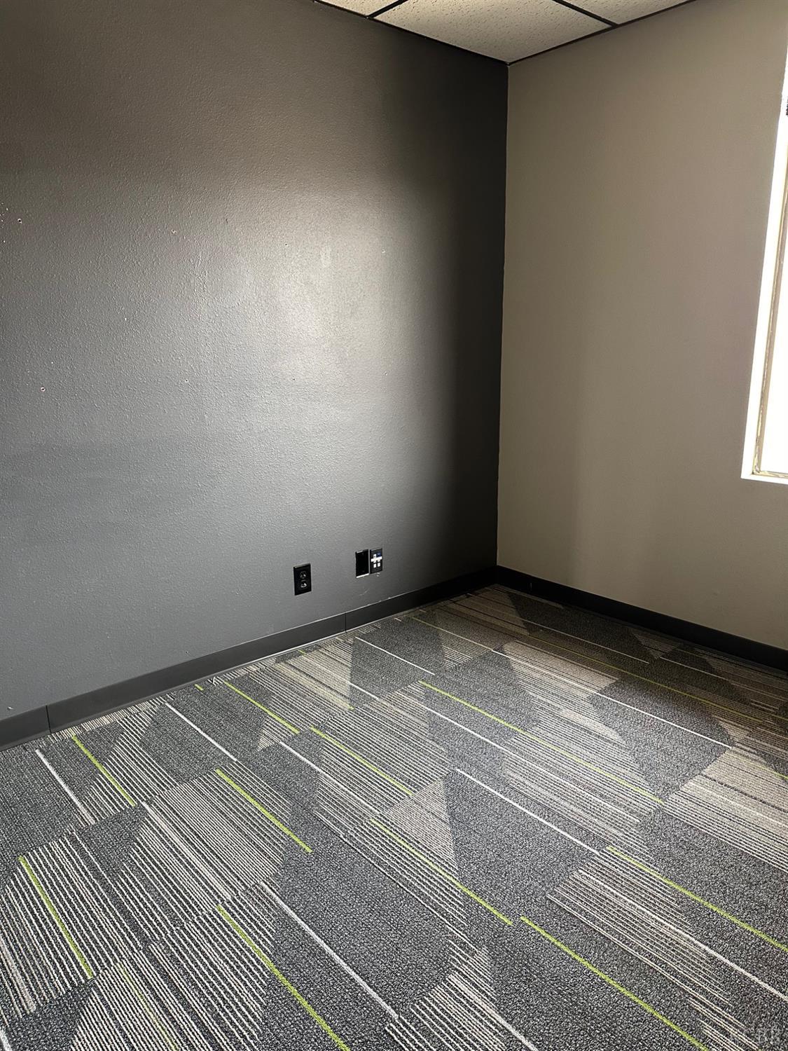 1942 S Court St, Visalia, CA 93277