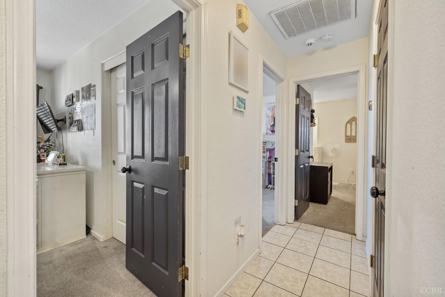 1915 Valley Springs Ave, Hanford, CA 93230