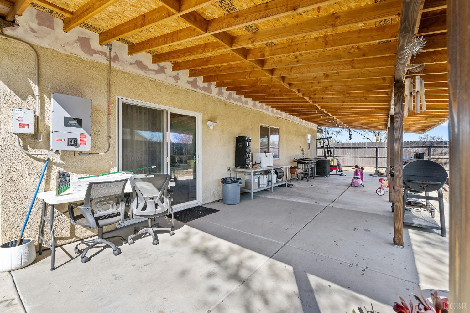 1915 Valley Springs Ave, Hanford, CA 93230