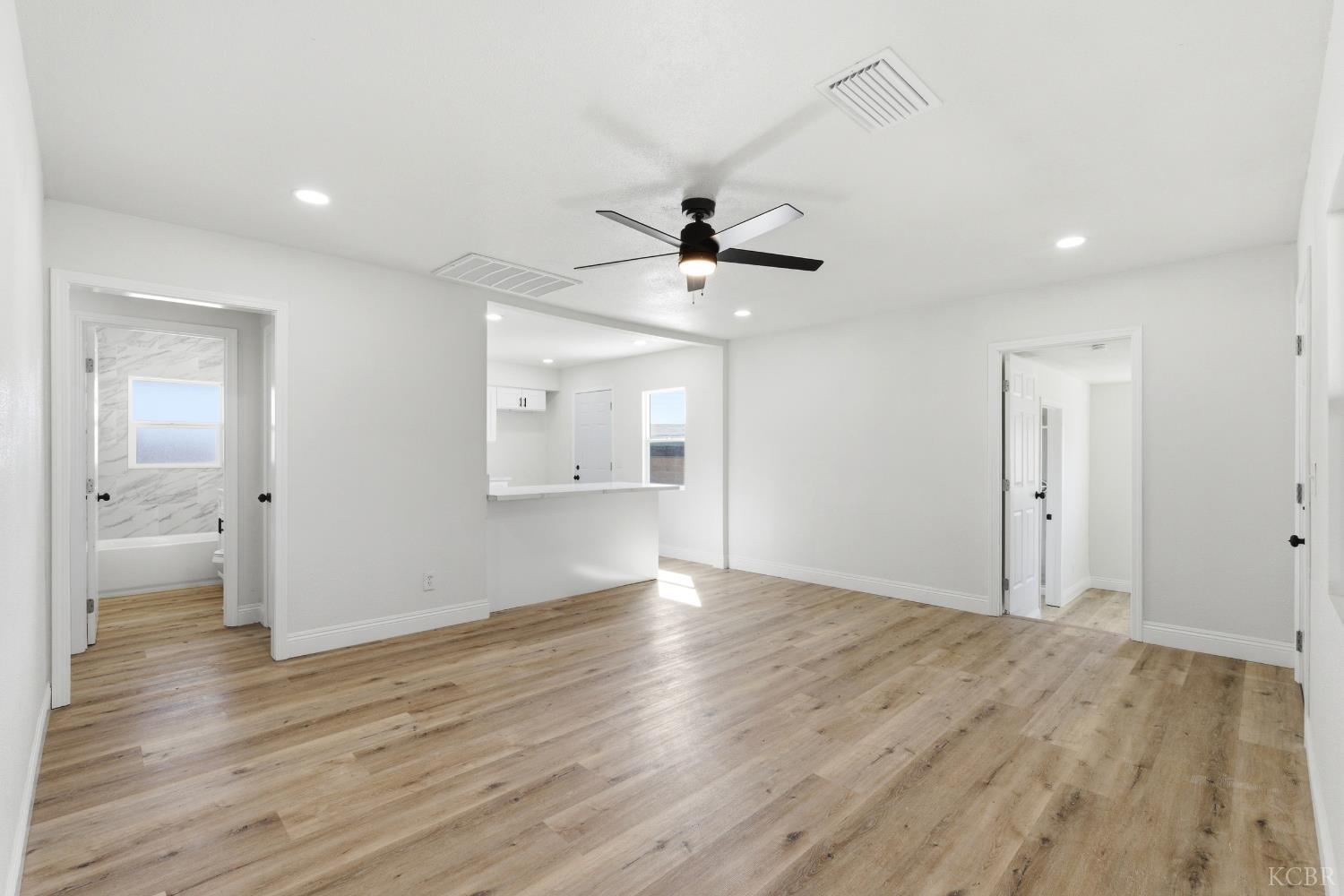 803 Gladys Way, Hanford, CA 93230