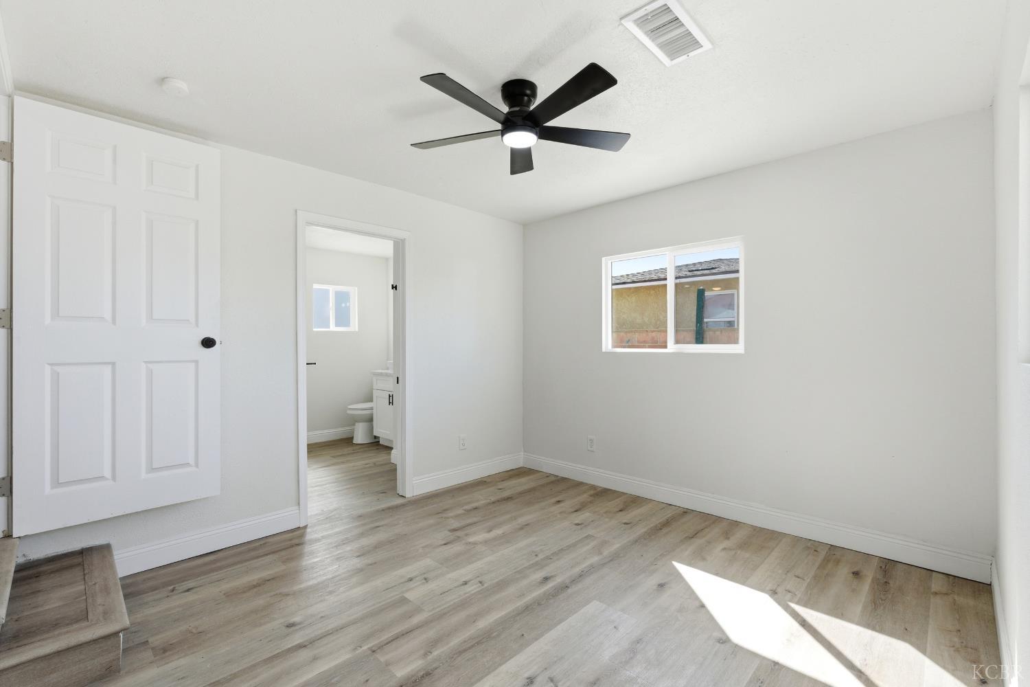 803 Gladys Way, Hanford, CA 93230