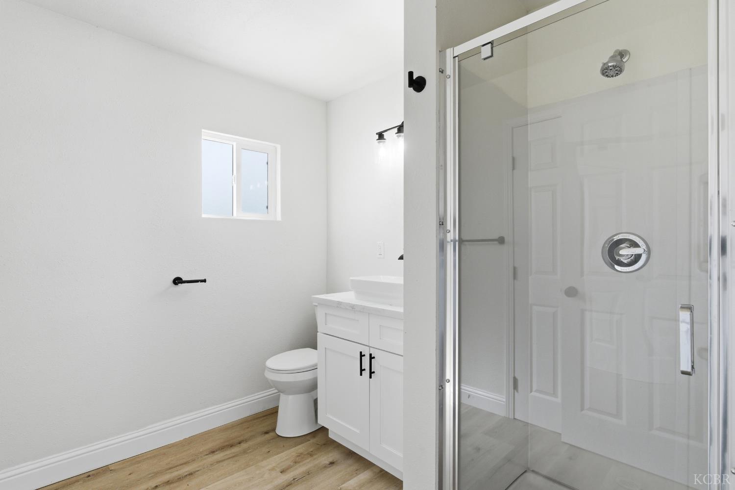 803 Gladys Way, Hanford, CA 93230