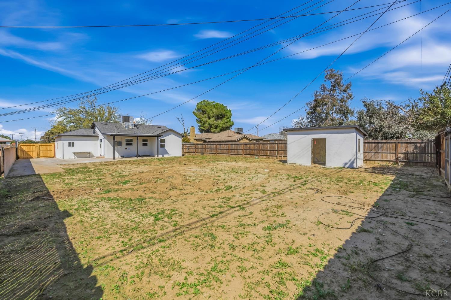 803 Gladys Way, Hanford, CA 93230