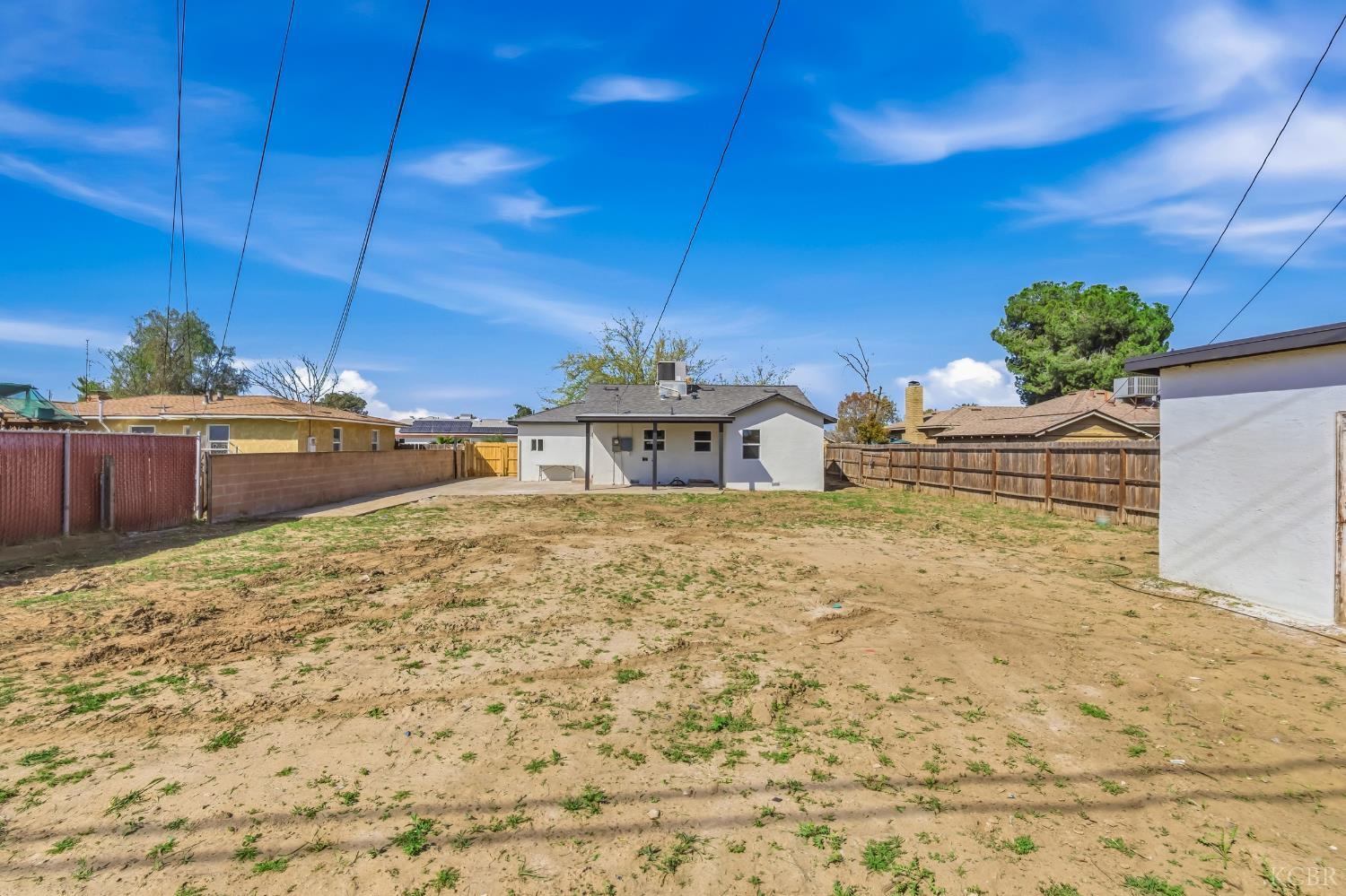 803 Gladys Way, Hanford, CA 93230