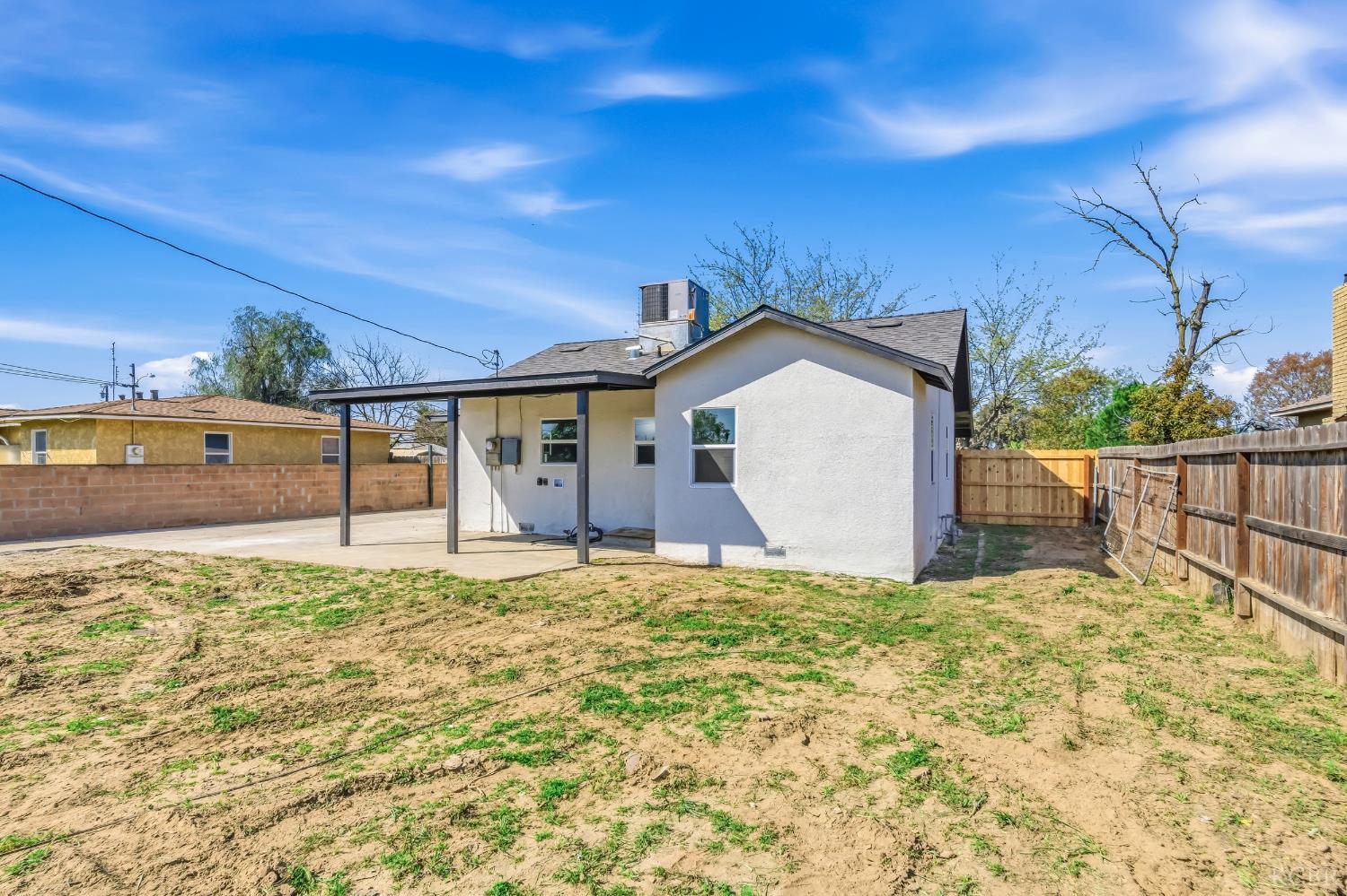 803 Gladys Way, Hanford, CA 93230