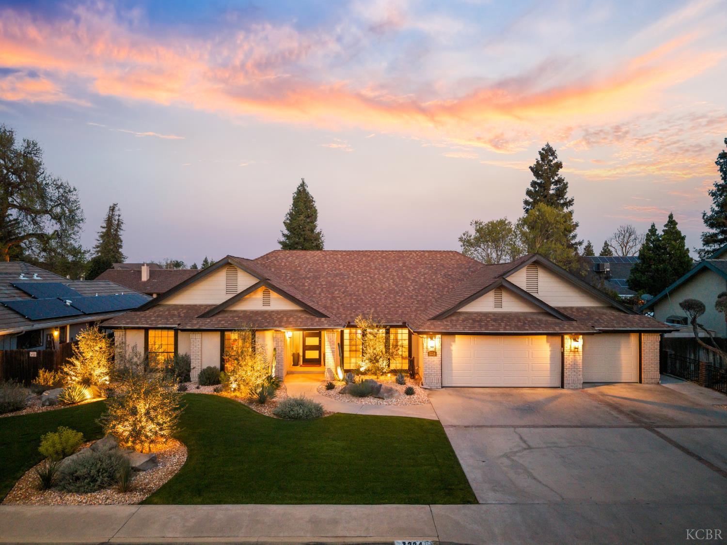 3224 S Garden St, Visalia, CA 93277