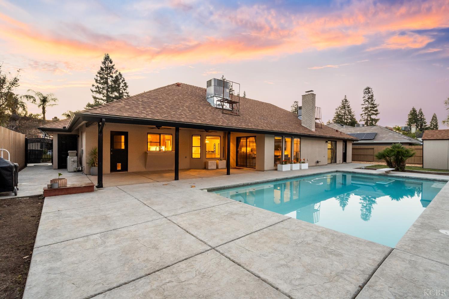 3224 S Garden St, Visalia, CA 93277