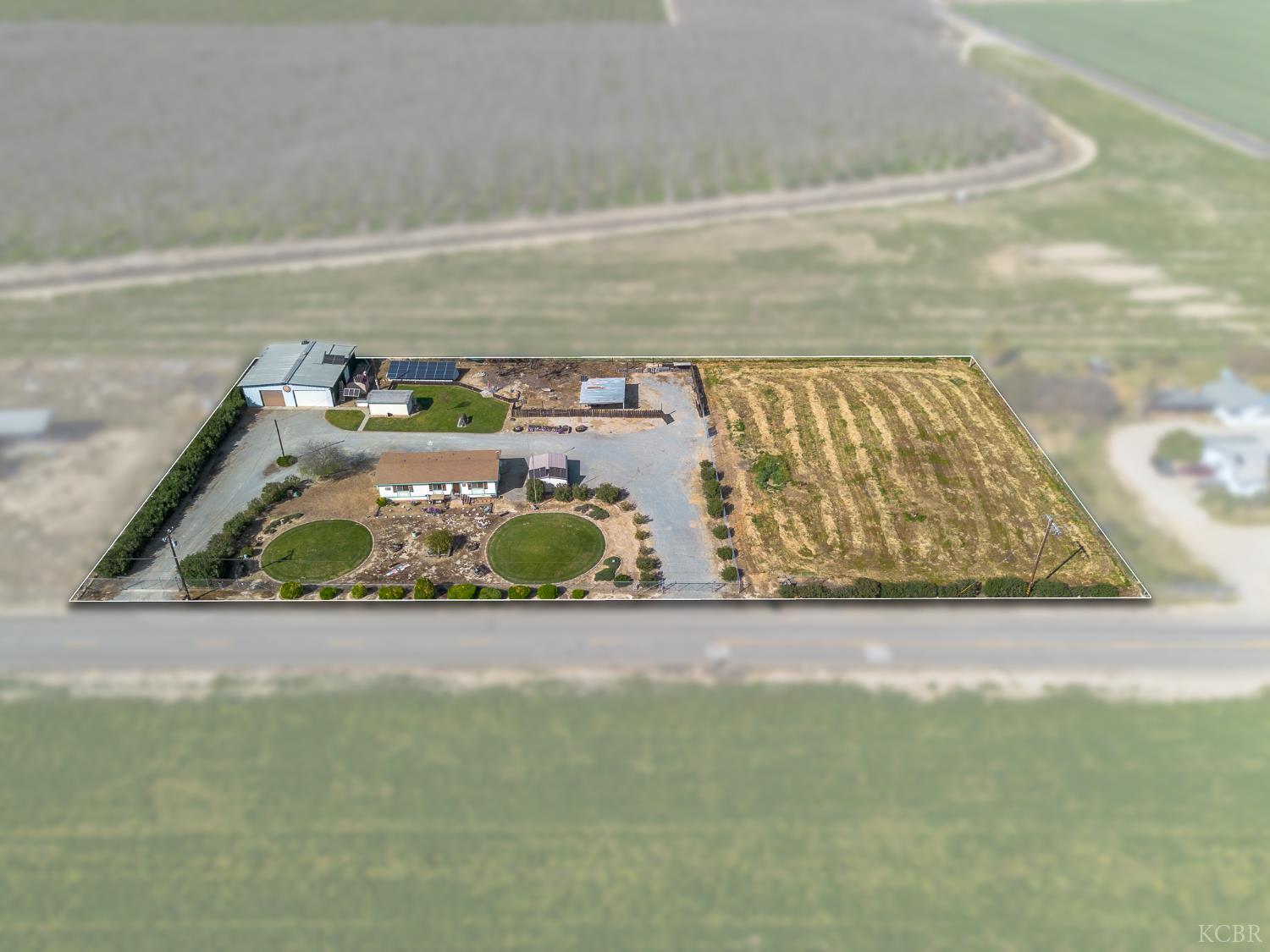 12120 Idaho Ave, Hanford, CA 93230